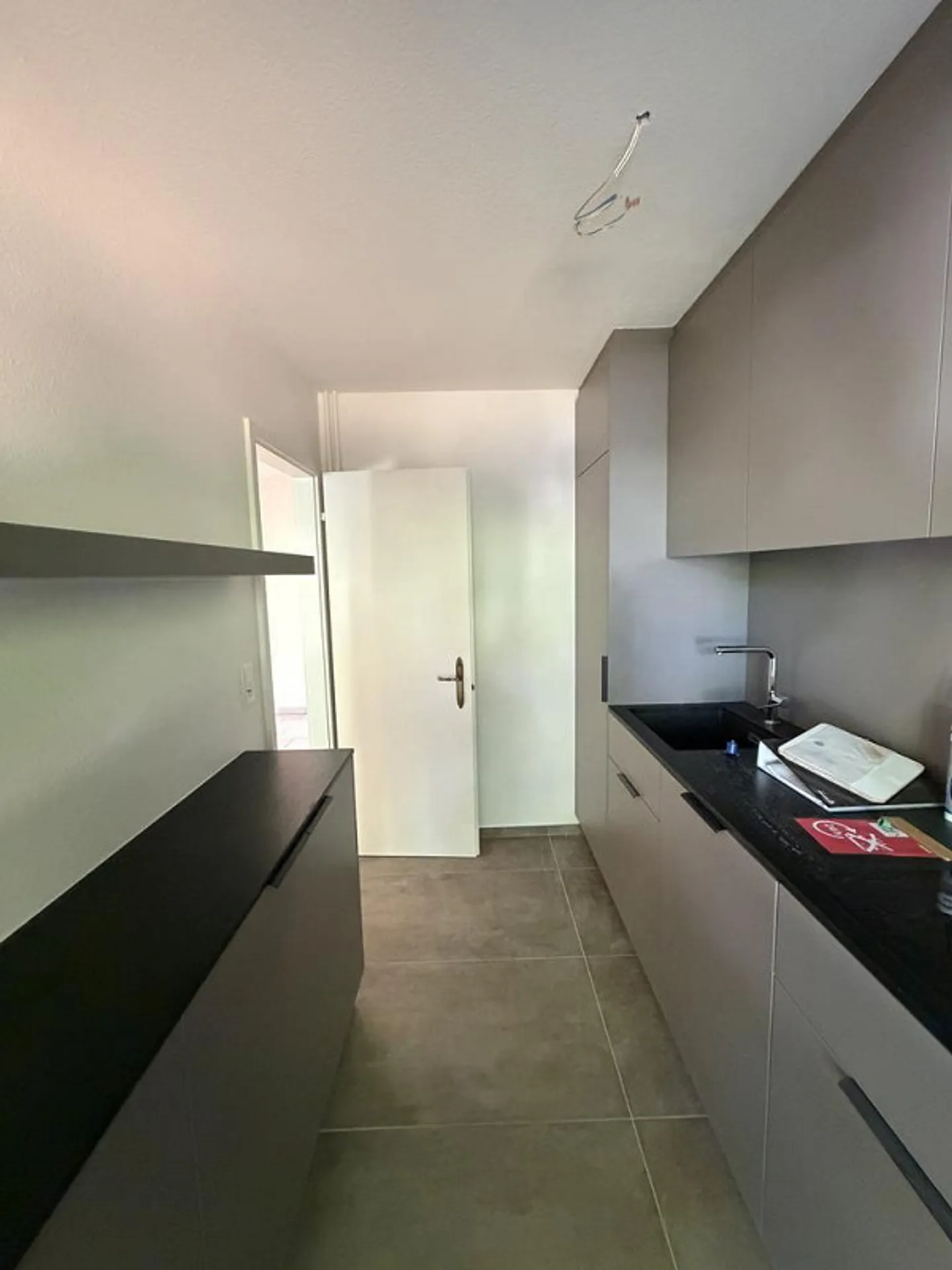 4.5-room apartment with new, modern fitted kitchen in Oberwil - Photo 9 of 9