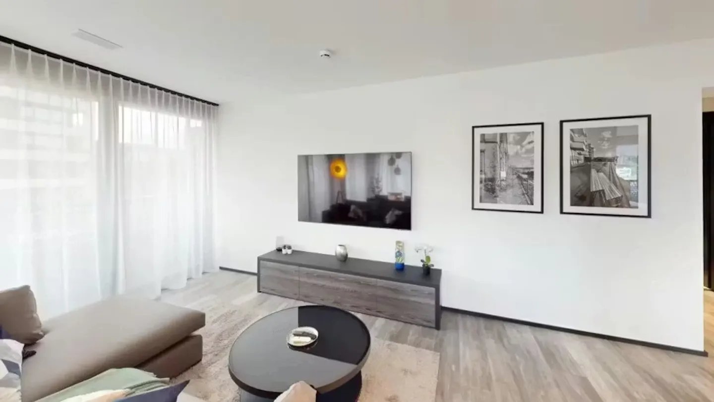 Apartment for rent - Photo 8 of 10