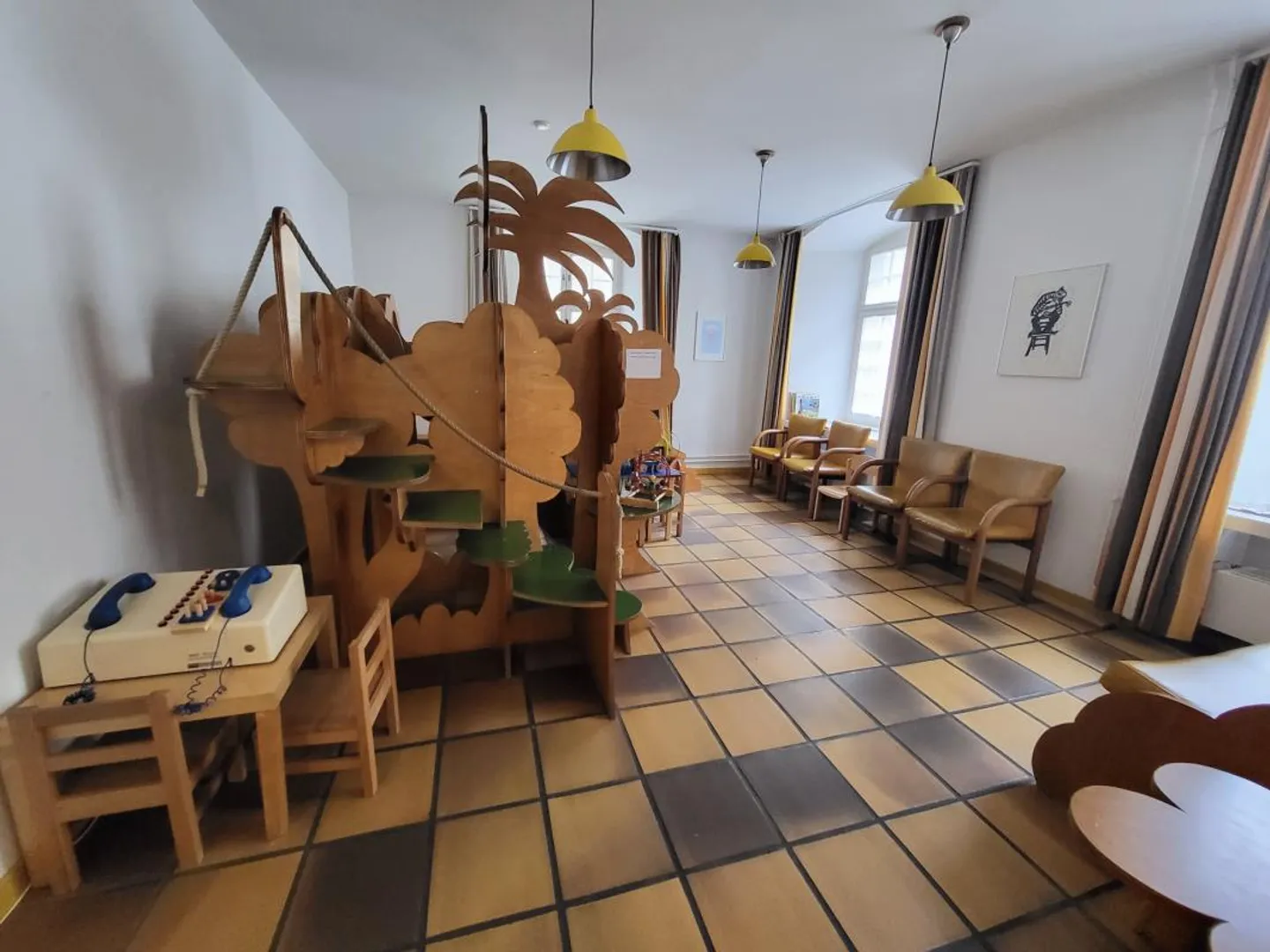 Spazio commerciale al piano terra nel centro storico di Brugg - Foto 3 di 7