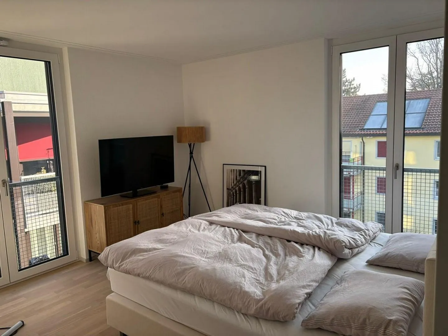 Affittuario cercasi: Luminoso appartamento di 3.5 locali a Zurigo Wollishofen - Foto 4 di 11