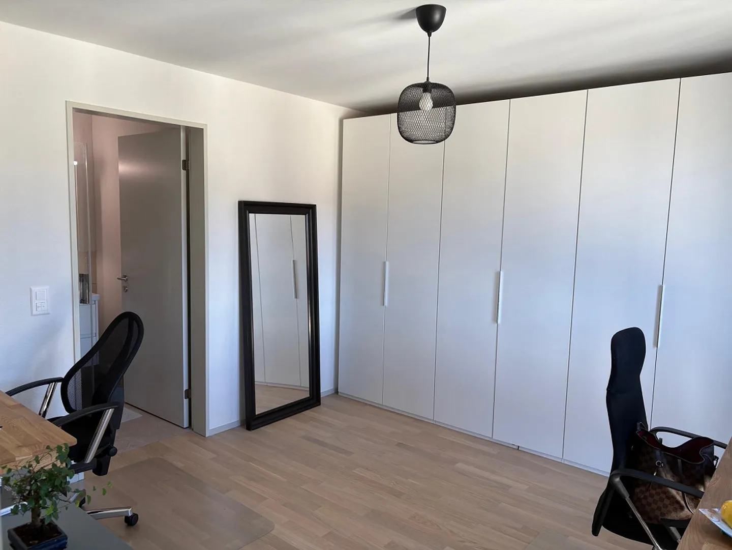 Affittuario cercasi: Luminoso appartamento di 3.5 locali a Zurigo Wollishofen - Foto 5 di 11