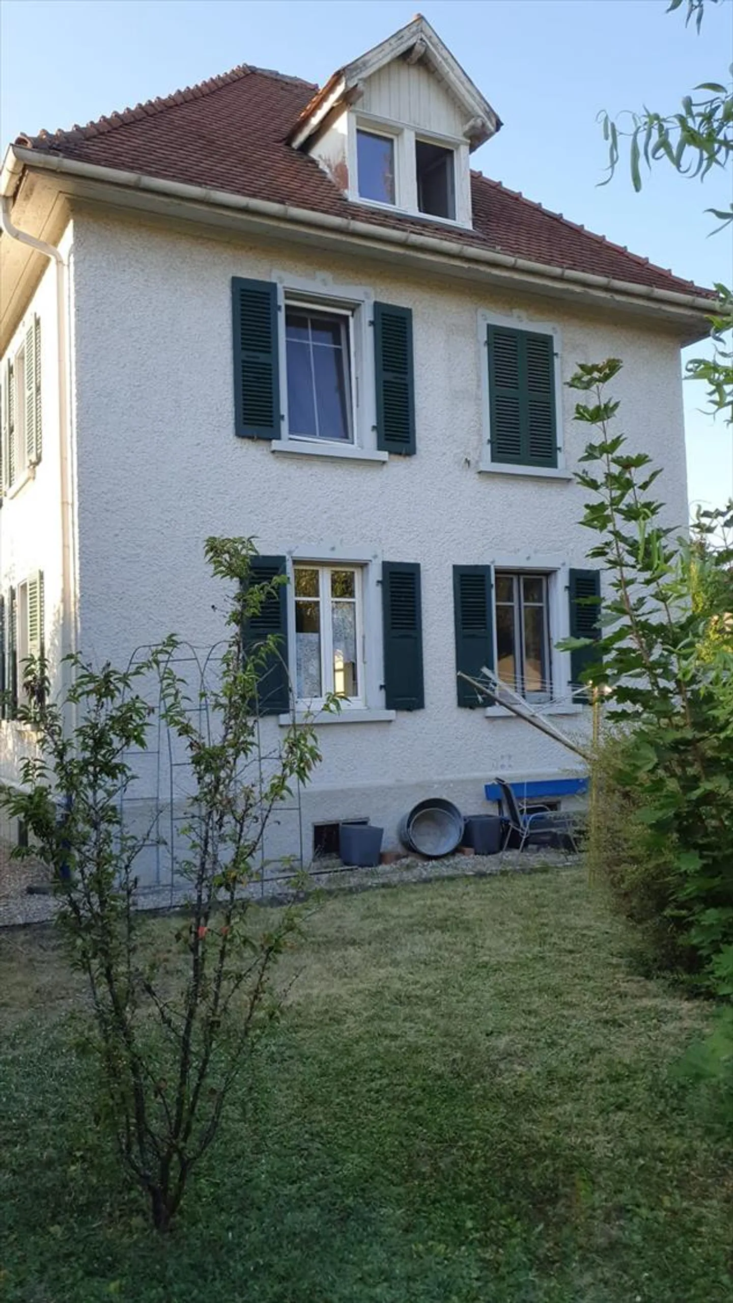 Casa familiare di 7,5 stanze a Delémont - Su 4 livelli, ultra-flessibile e pronta - Foto 3 di 13