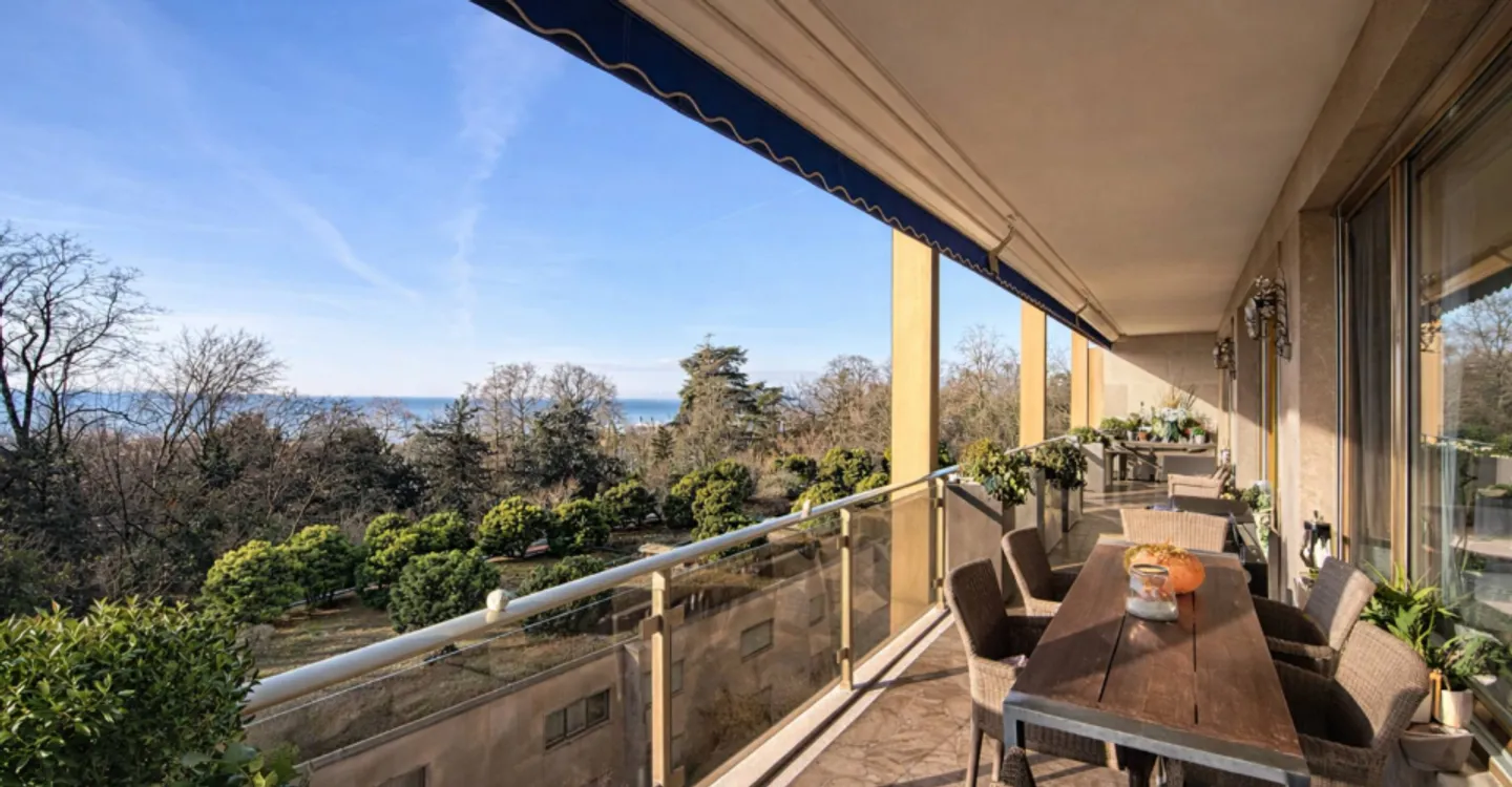 Nel cuore di Ouchy, appartamento di lusso con 7 stanze e vista lago - Foto 4 di 12