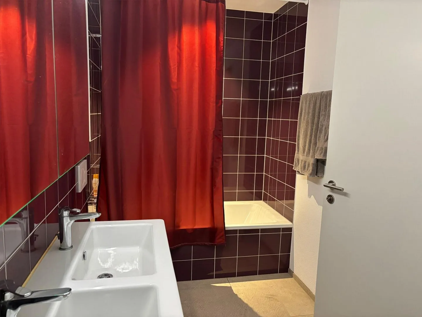 Affittuario cercasi: Luminoso appartamento di 3.5 locali a Zurigo Wollishofen - Foto 6 di 11