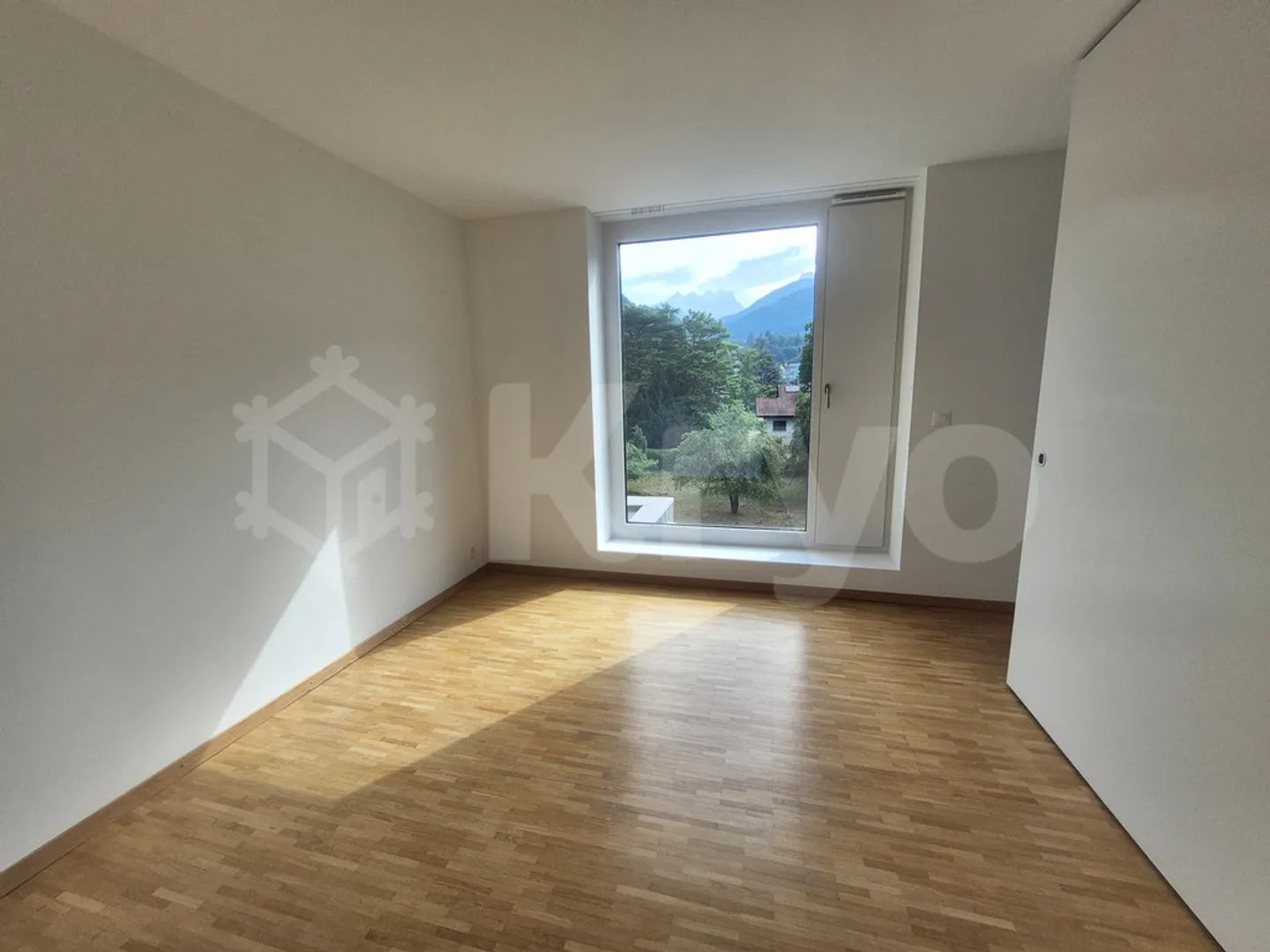 BEX - PENTHOUSE 3.5 ROOMS WITH LARGE TERRACE - Photo 7 of 9