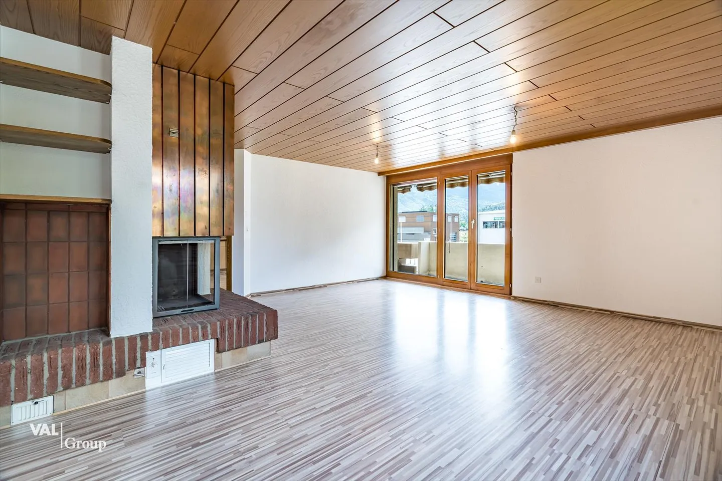 Appartement confortable de 4,5 pièces avec vue sur la montagne à Baltschieder - Photo 2 sur 9