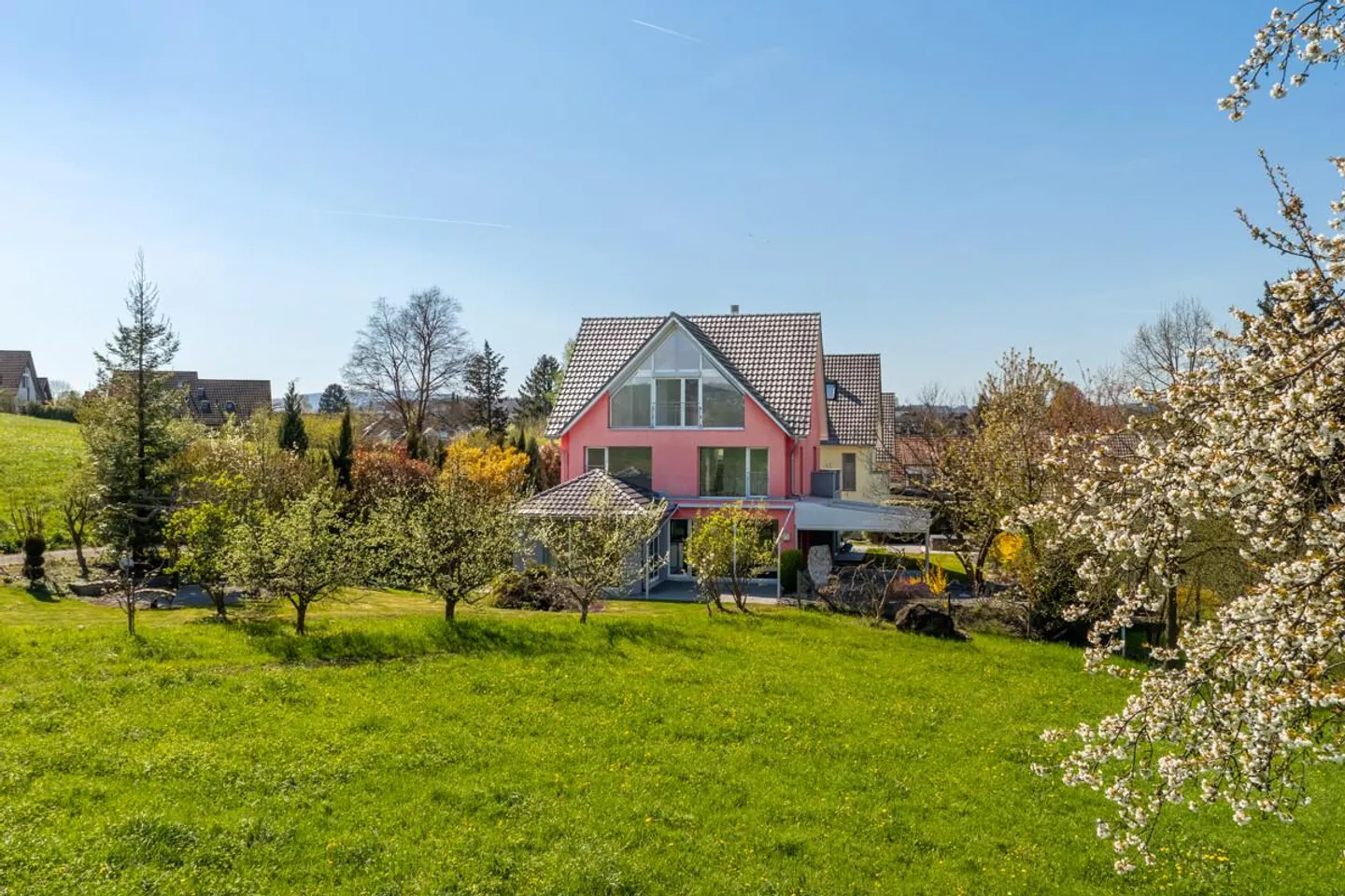 Maison individuelle avec oasis de jardin et grand garage à Hochfelden - Photo 2 sur 6
