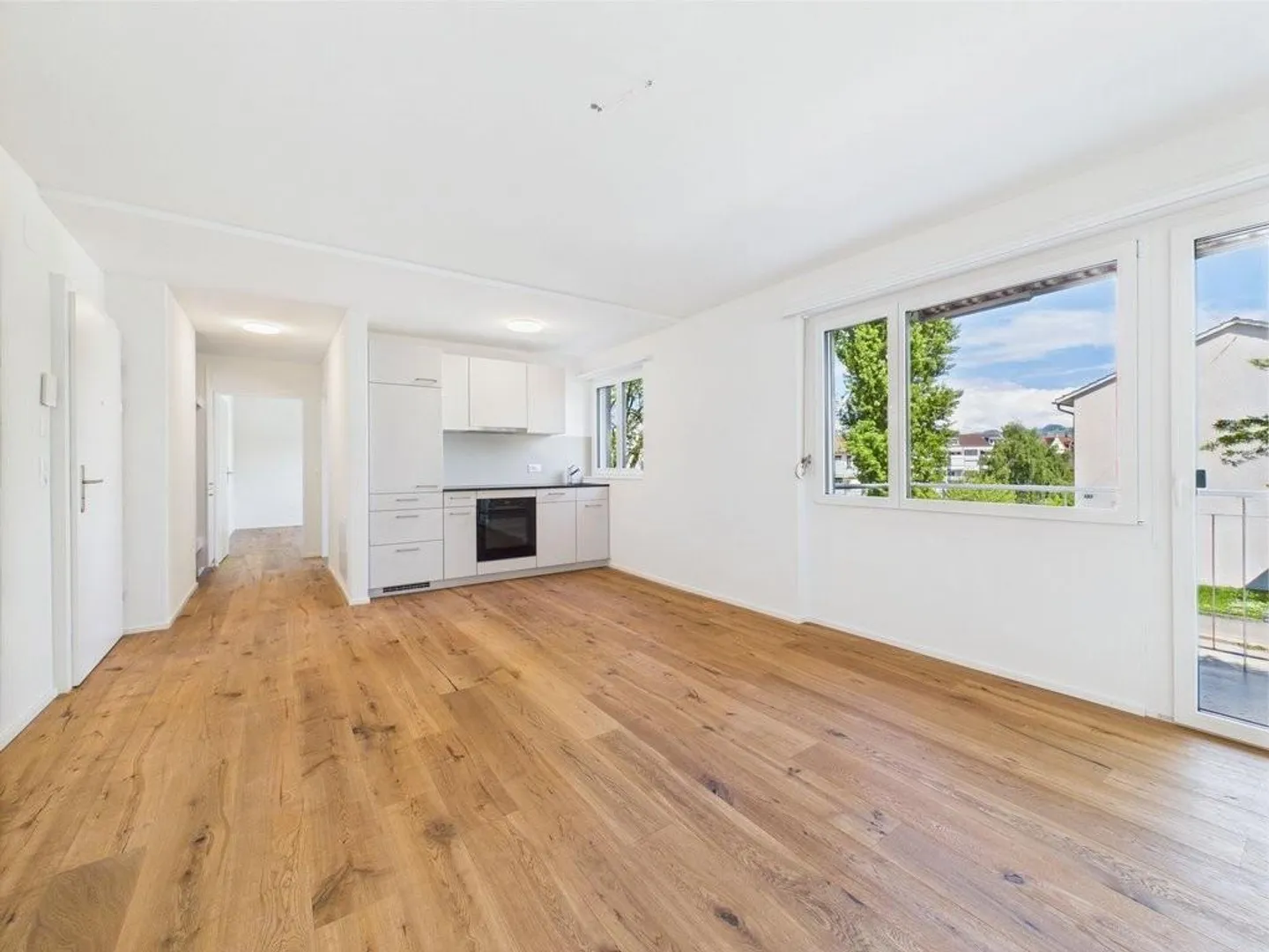 Totalement rénové et situé au centre du quartier de la ville - Photo 3 sur 5