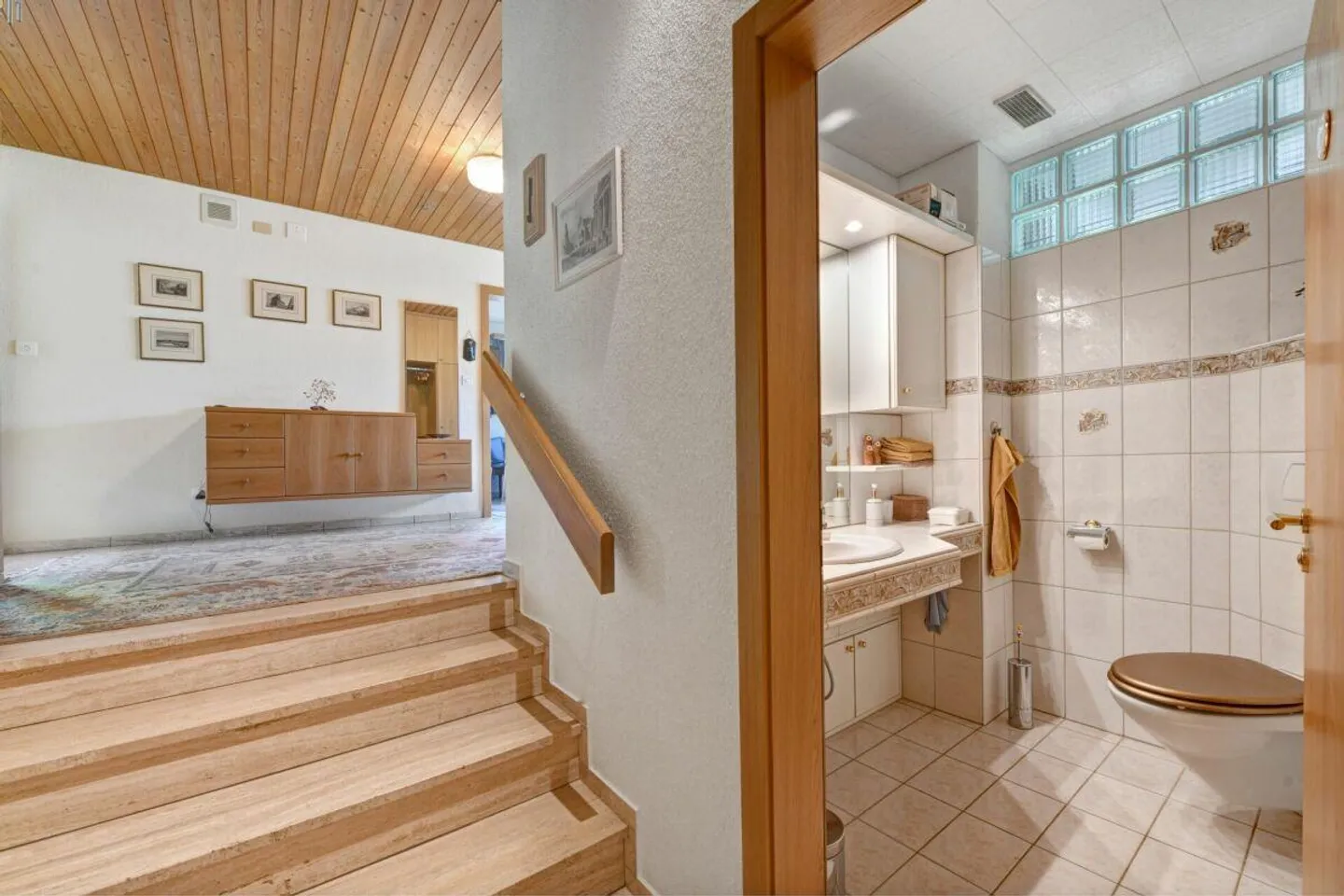 Einfamilienhaus mit traumhafter Aussicht - Foto 8 von 15