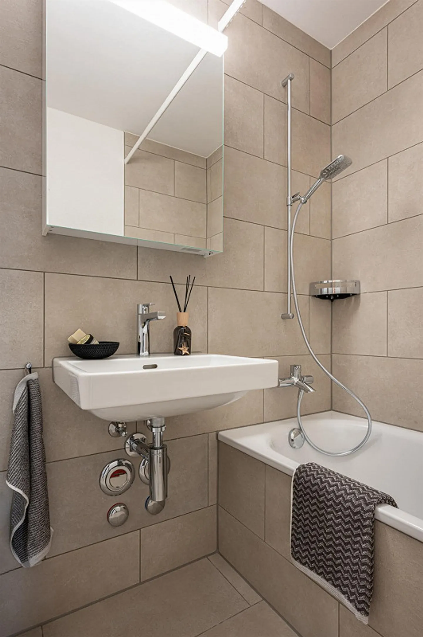 Charmante Wohnung mit Balkon - Foto 8 von 9