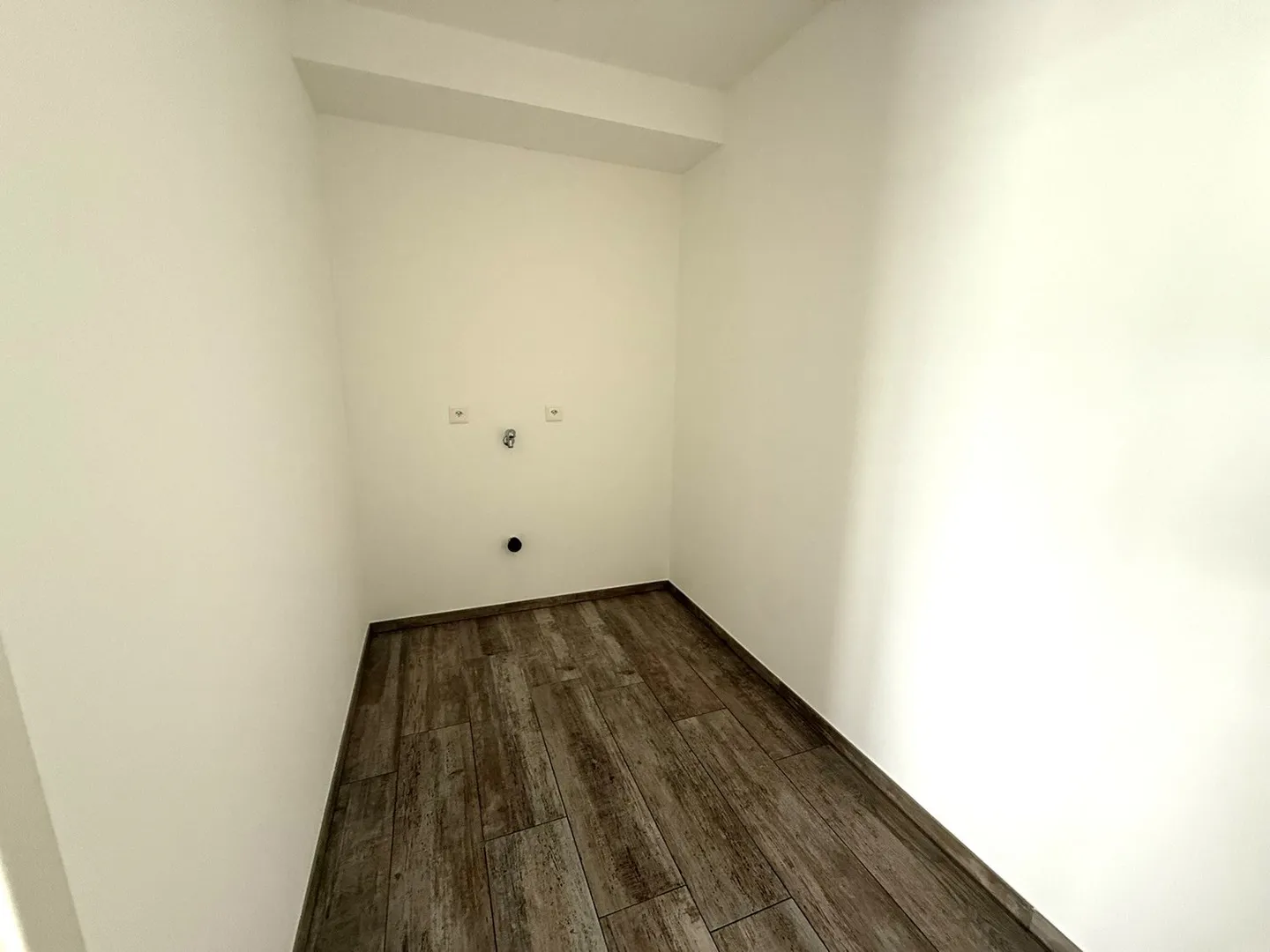 Bella casa con 7 stanze, veranda e terrazza con vista - Foto 9 di 18