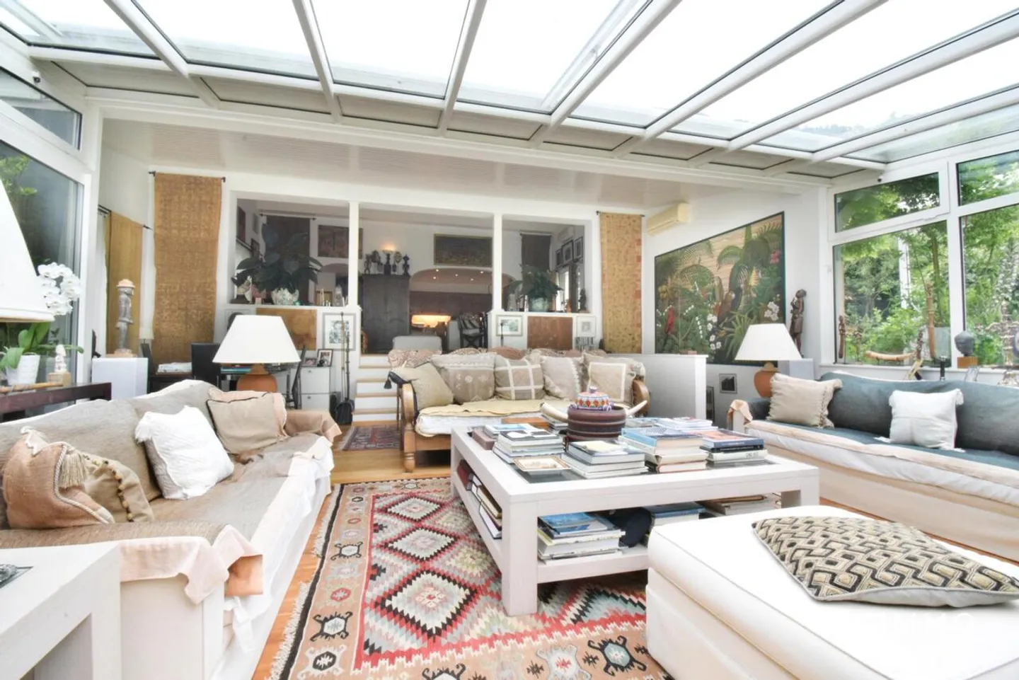 Elegant character home in the heart of a privileged residential environment - Photo 2 of 5