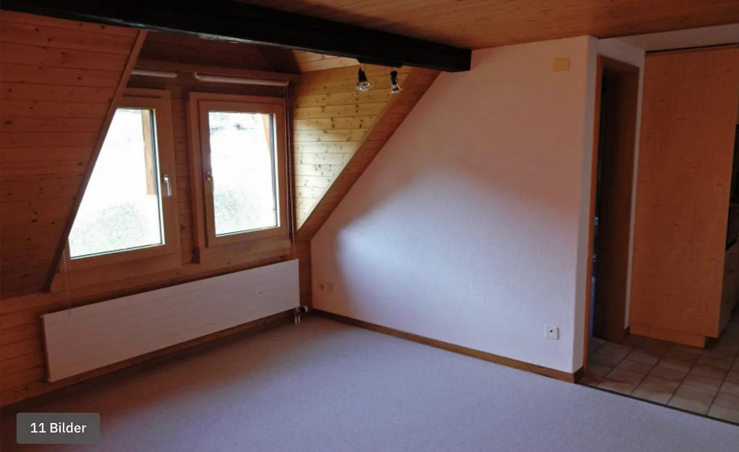 Appartement sous les combles confortable avec beaucoup de charme et une ambiance en bois - Photo 4 sur 12