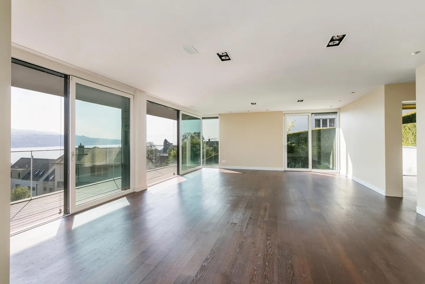 Riva Lago - Photo 3 of 6