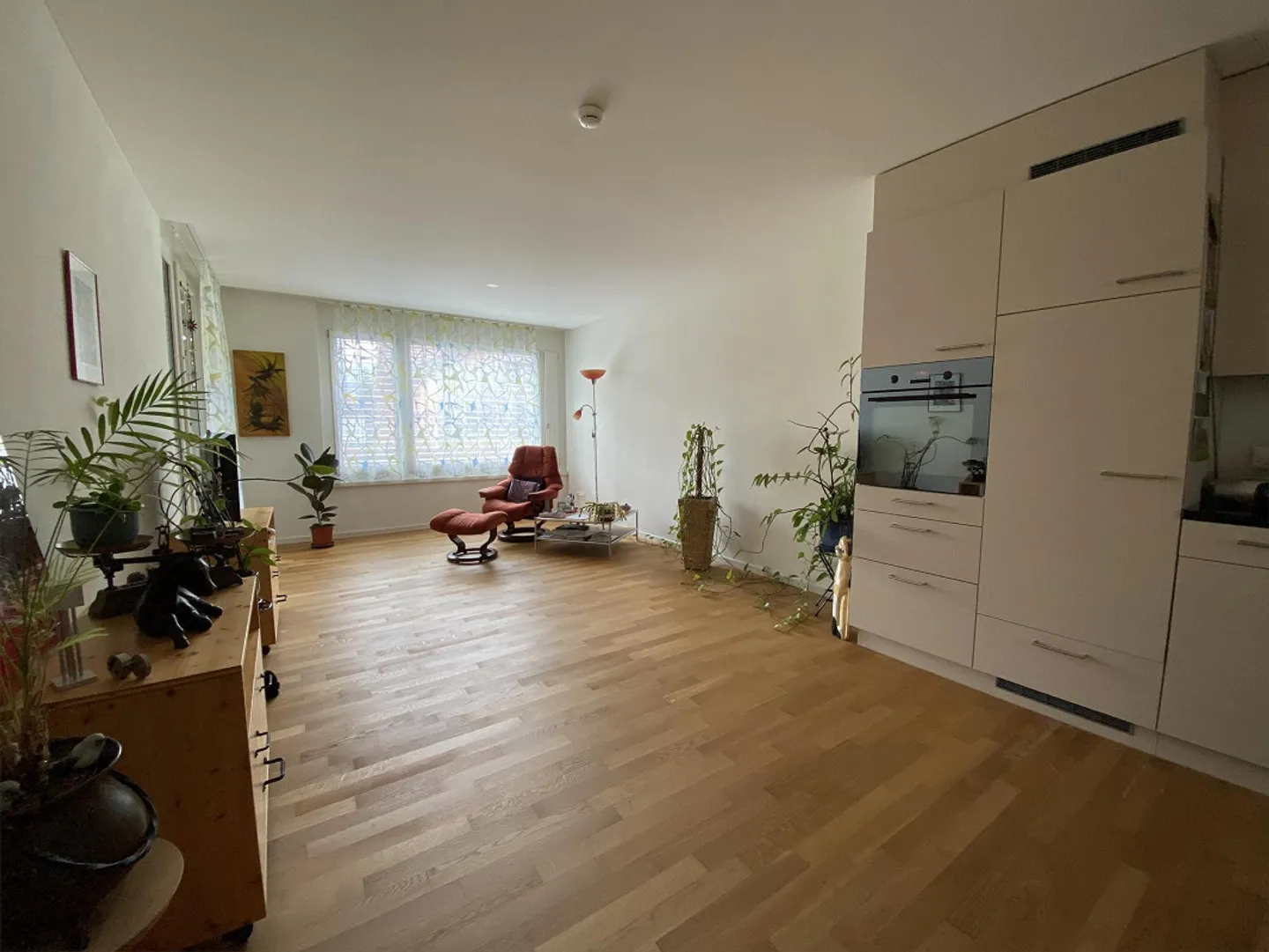 Appartement pour seniors à louer - Photo 3 sur 8