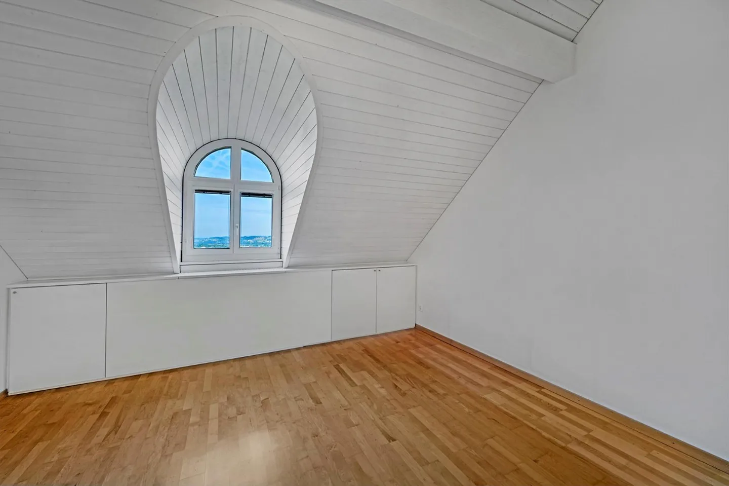 Appartamento mansardato vicino all'ospedale - Foto 6 di 8