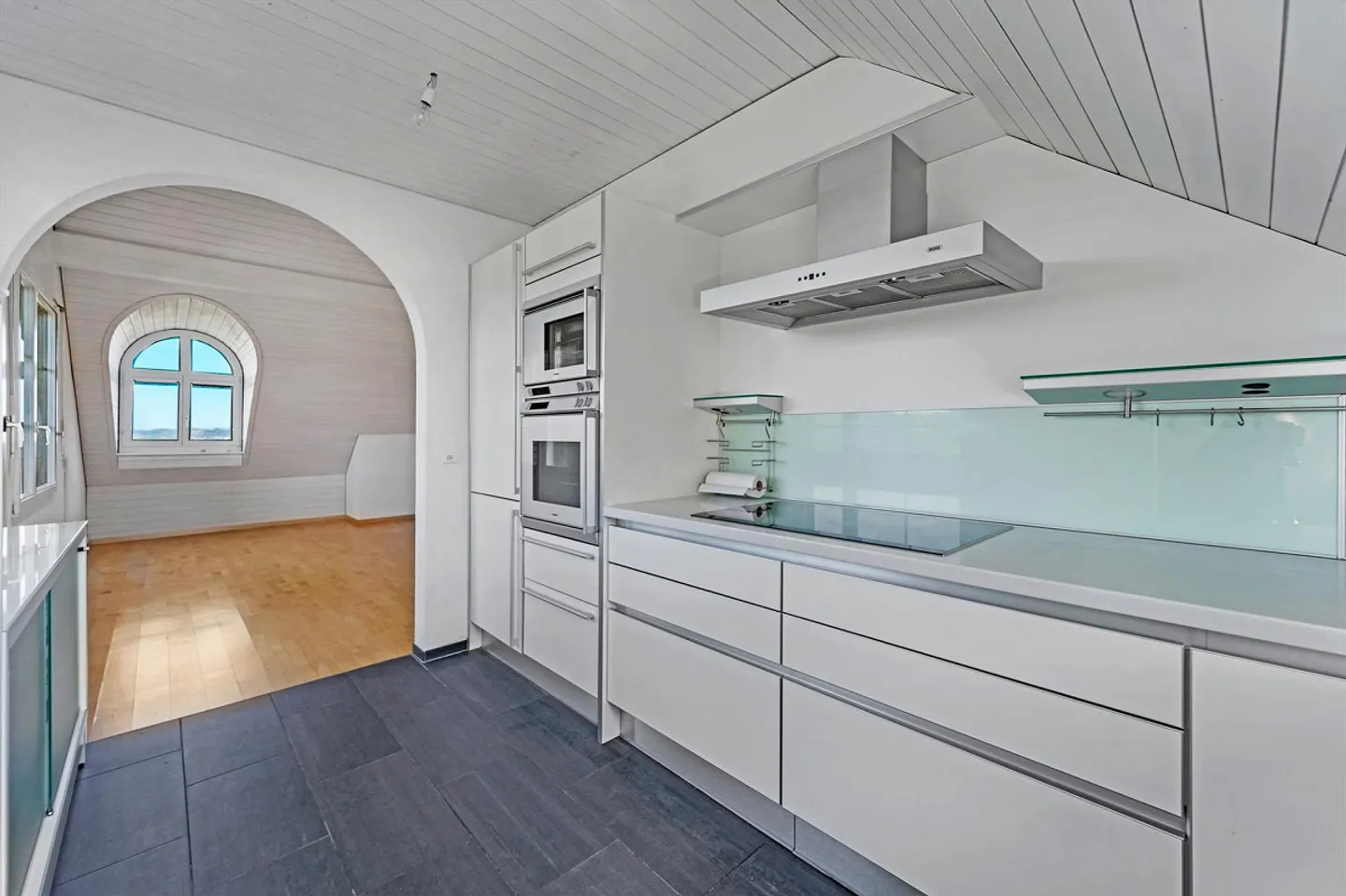 Appartamento mansardato vicino all'ospedale - Foto 8 di 8