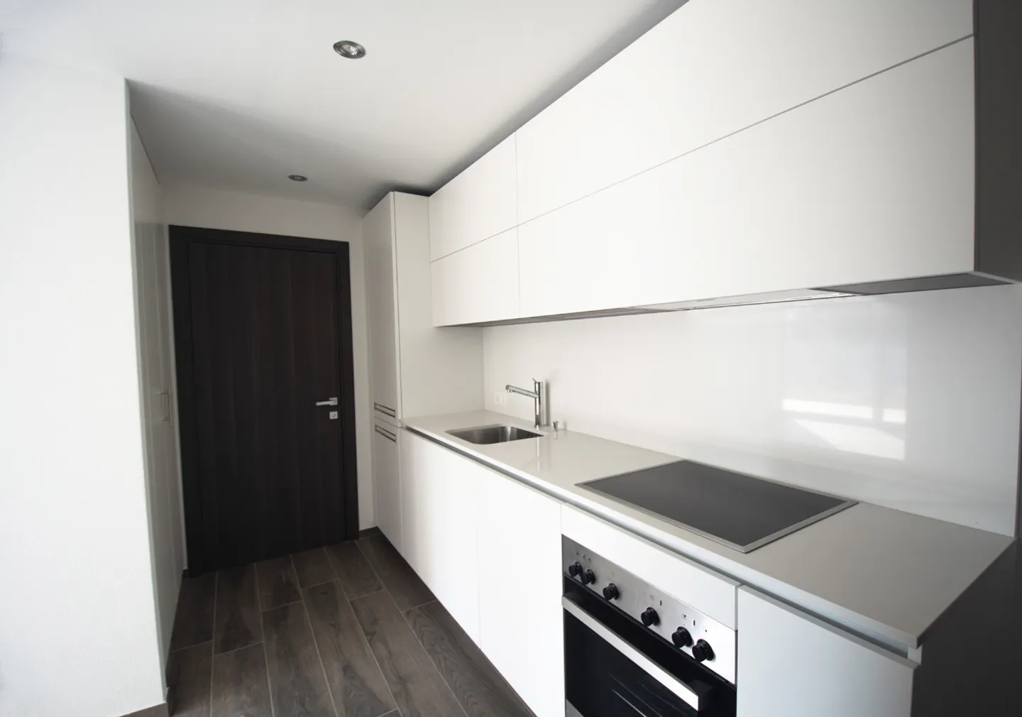 Beautiful 2.5-room apartment with high-end finishes - Photo 2 of 7