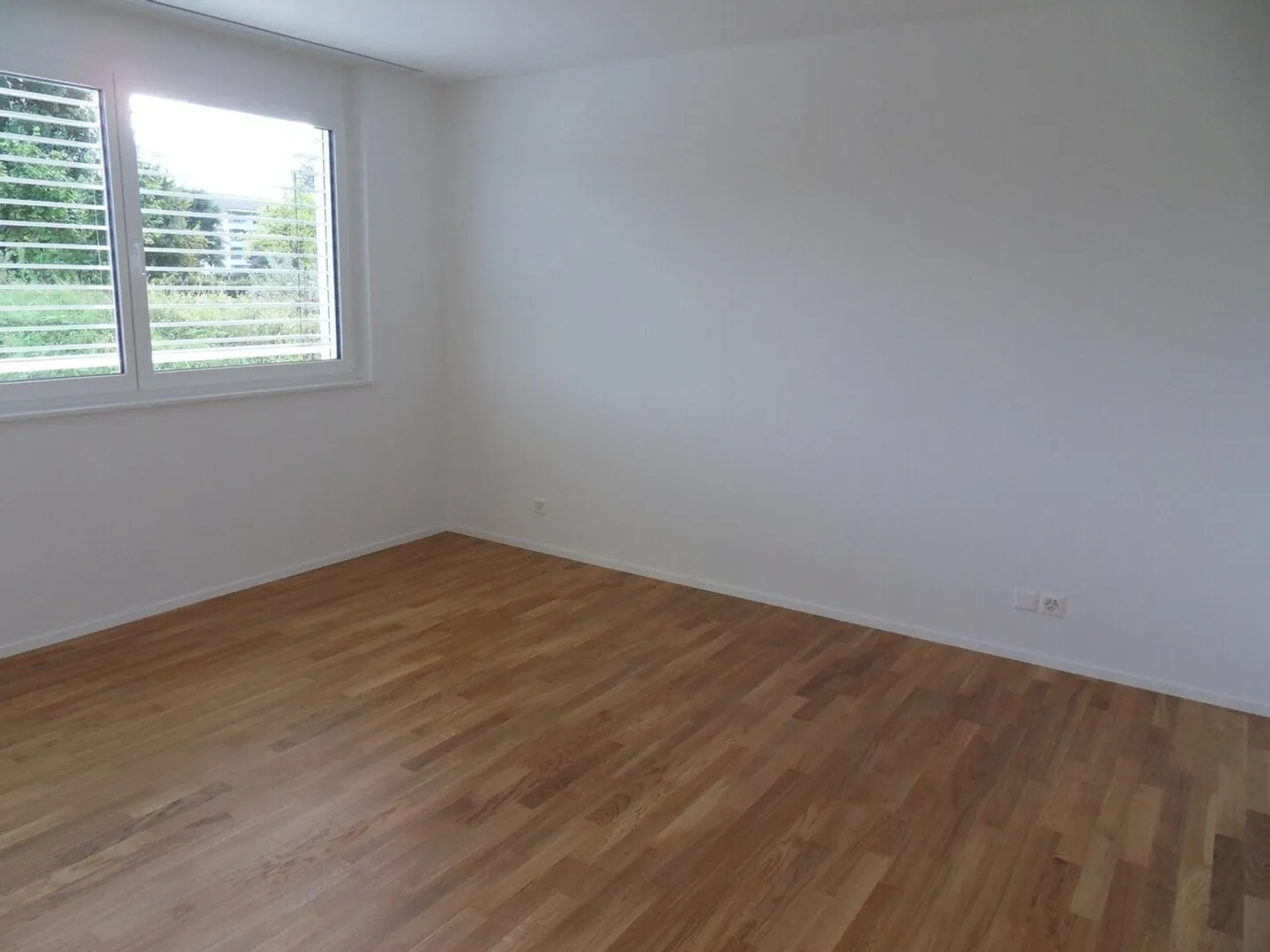 Modern apartment with balcony - Photo 6 of 8