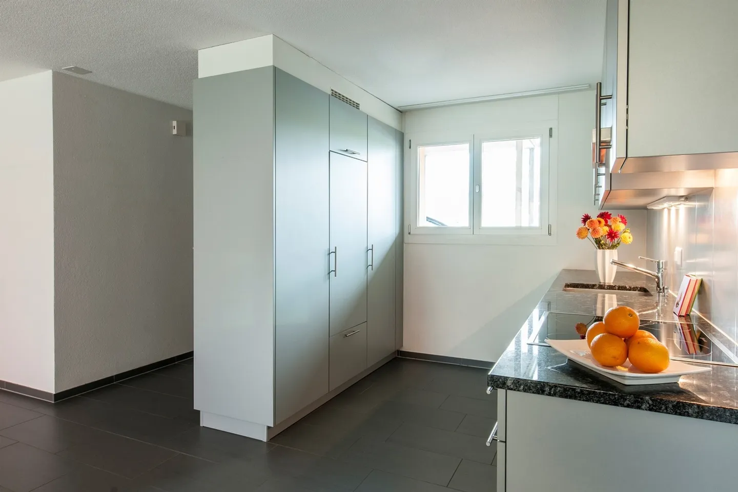 Appartement lumineux 3.5 pièces - Photo 3 sur 9