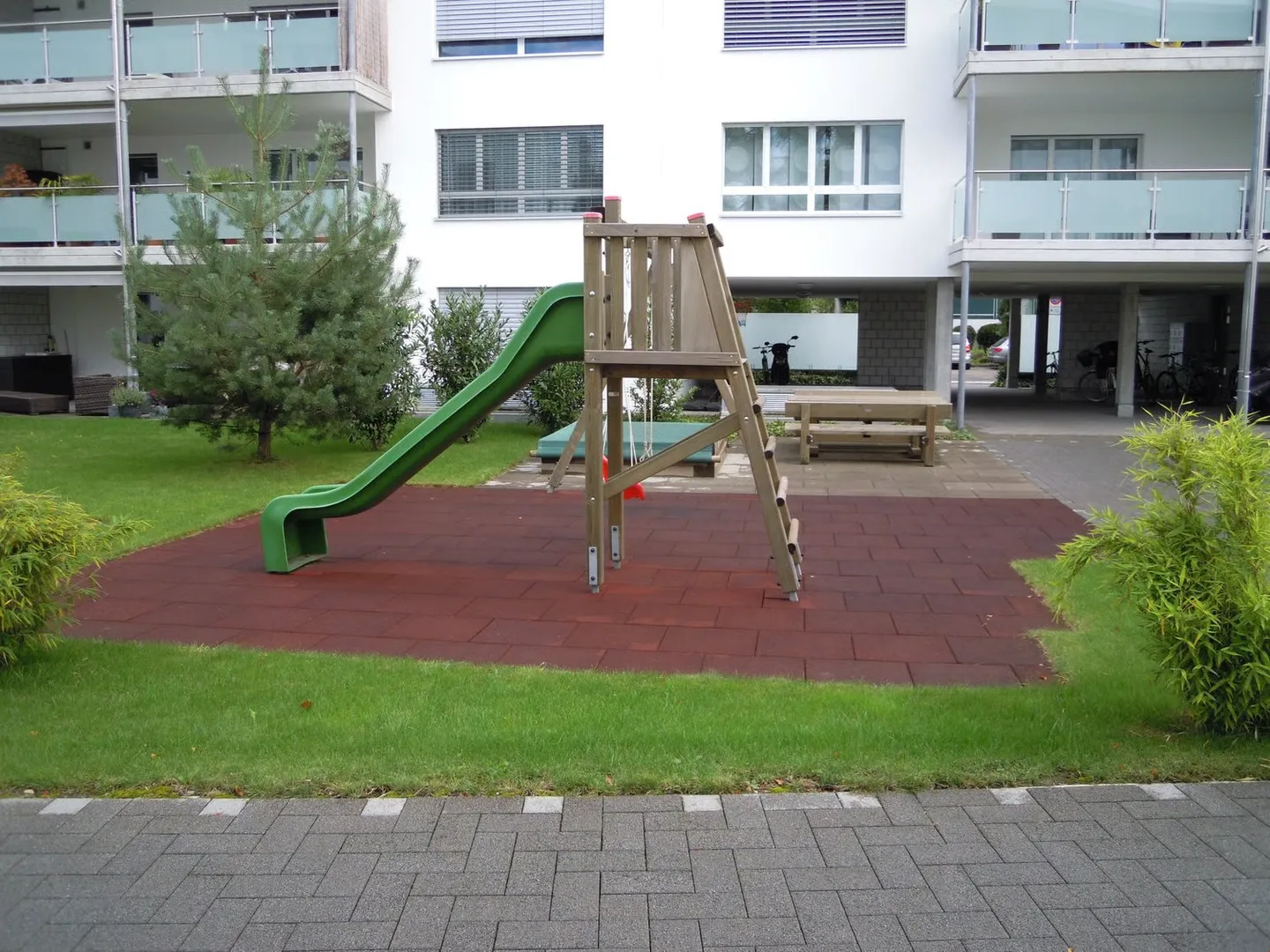 Appartement moderne de 4,5 pièces au centre de Lyss - Photo 9 sur 10