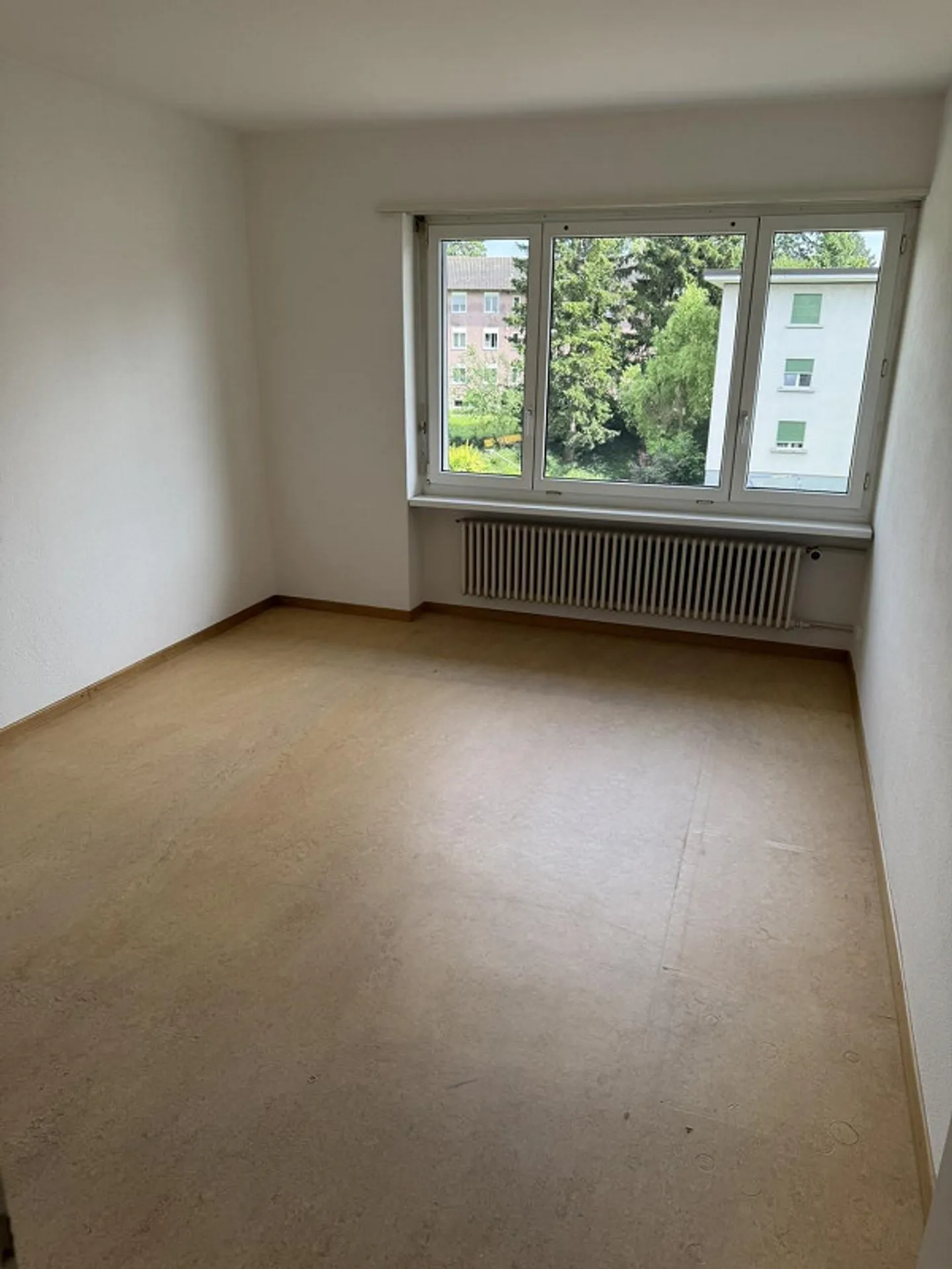 Appartement 4 pièces dans la verdure - Photo 8 sur 12