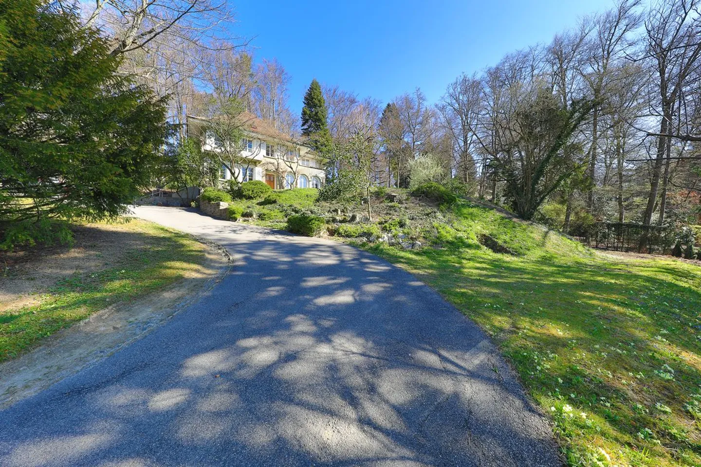 Exklusiv, Magnificent freistehende Villa mit Blick auf den Genfersee und die Alpen - Foto 2 von 13