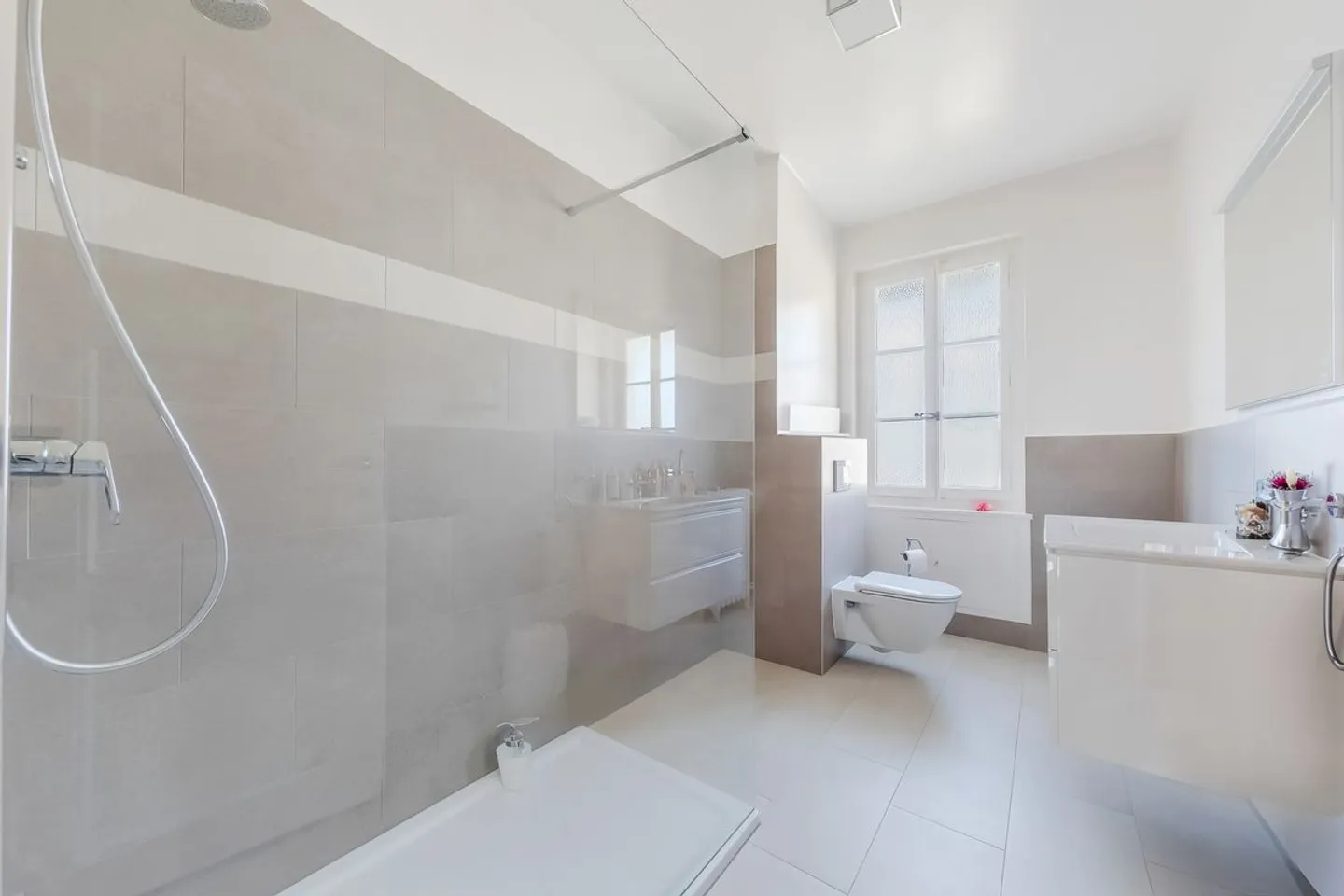 Exklusiv, Magnificent freistehende Villa mit Blick auf den Genfersee und die Alpen - Foto 9 von 13