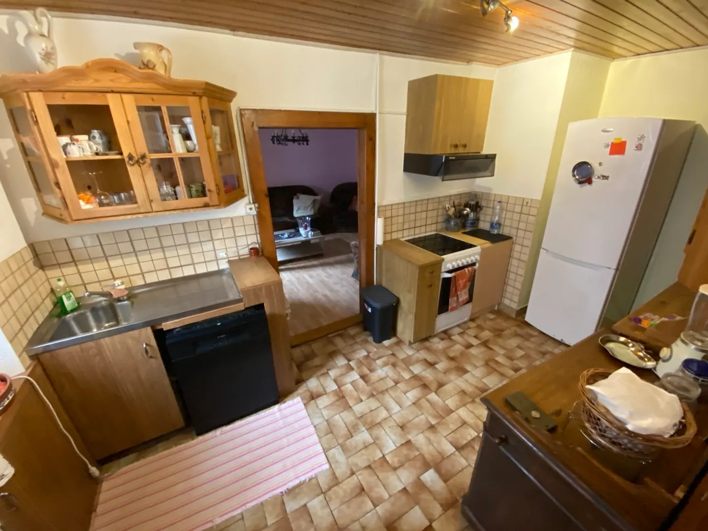 Charmantes Familienhaus mit Grundstück - Foto 3 von 47