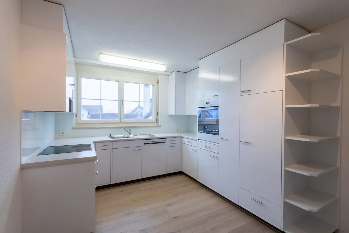 Modern 4.5-room apartment with balcony in Oberriet - Photo 3 of 7