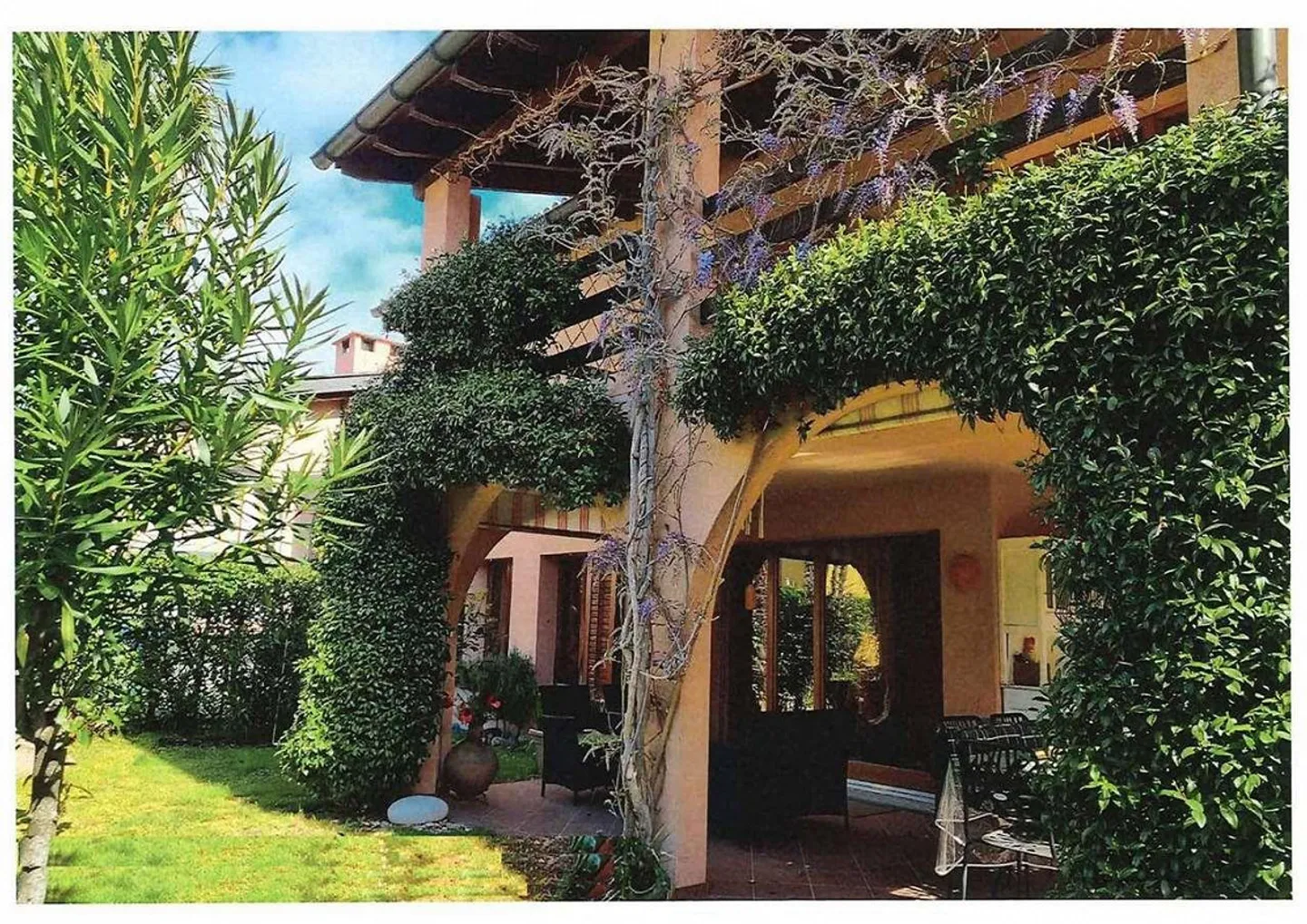 2405 Casa bifamiliare 4.5 + 2.5 camere - Foto 1 di 7