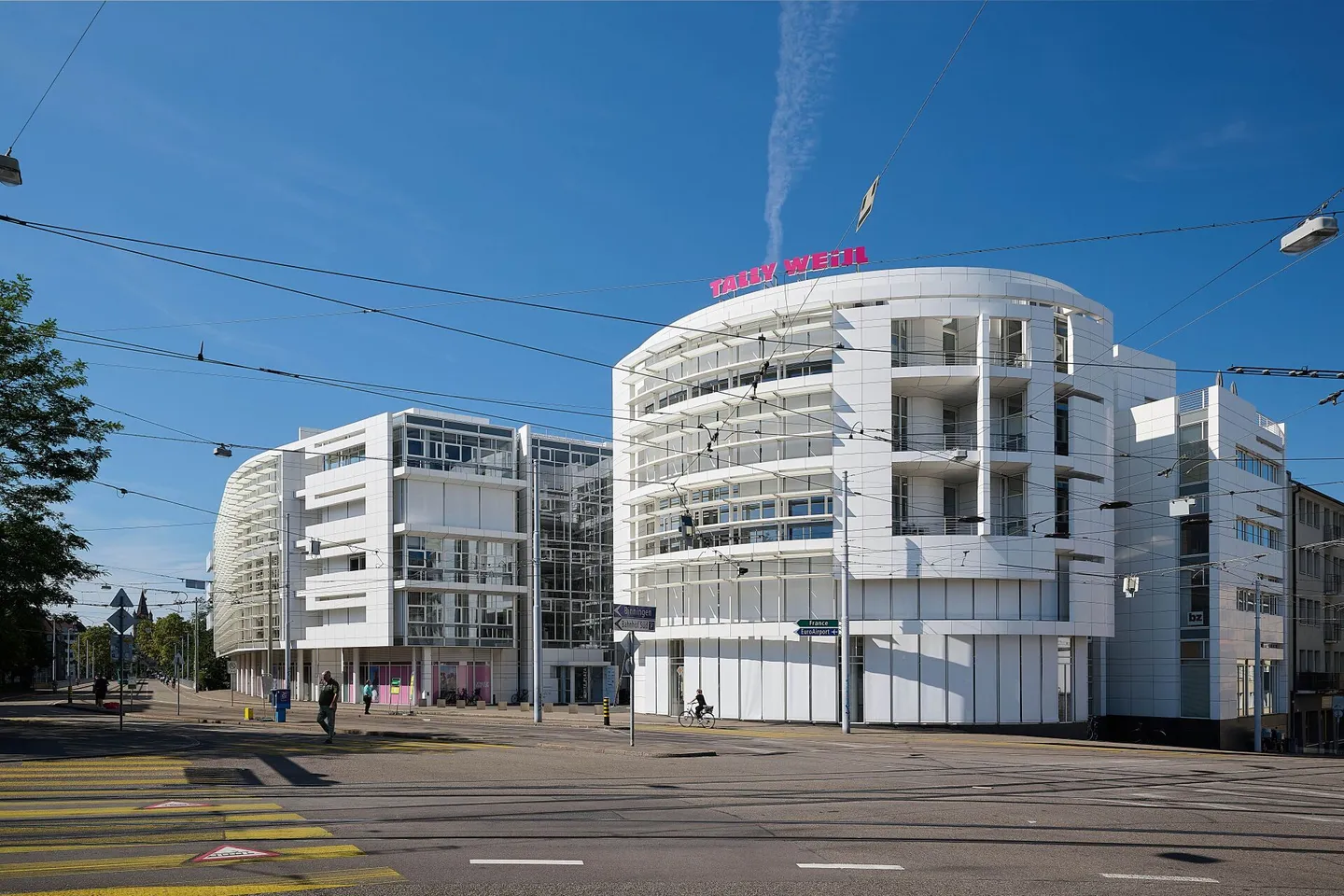 WHITE PLAZA: Ufficio in città presso la stazione SBB - Foto 1 di 7