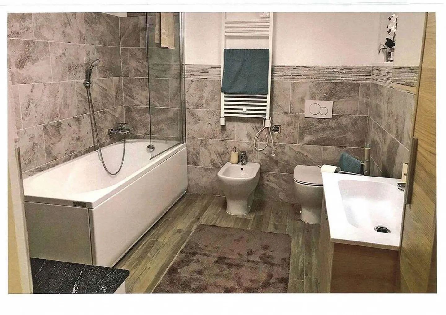 2405 Casa bifamiliare 4.5 + 2.5 camere - Foto 7 di 7