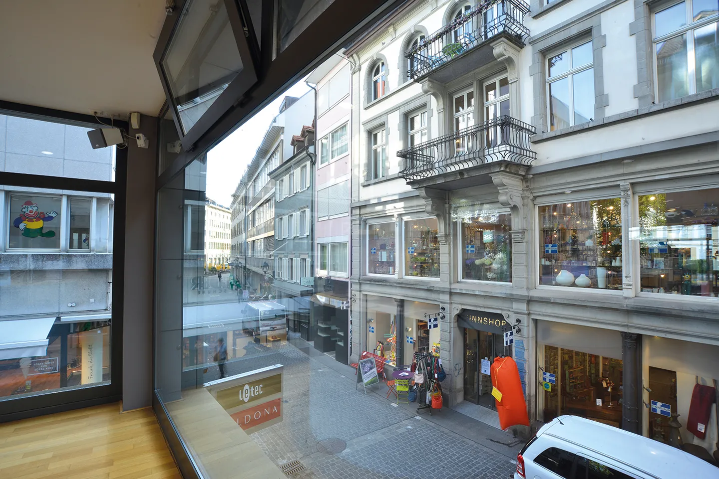 Commerce - Photo 8 of 13