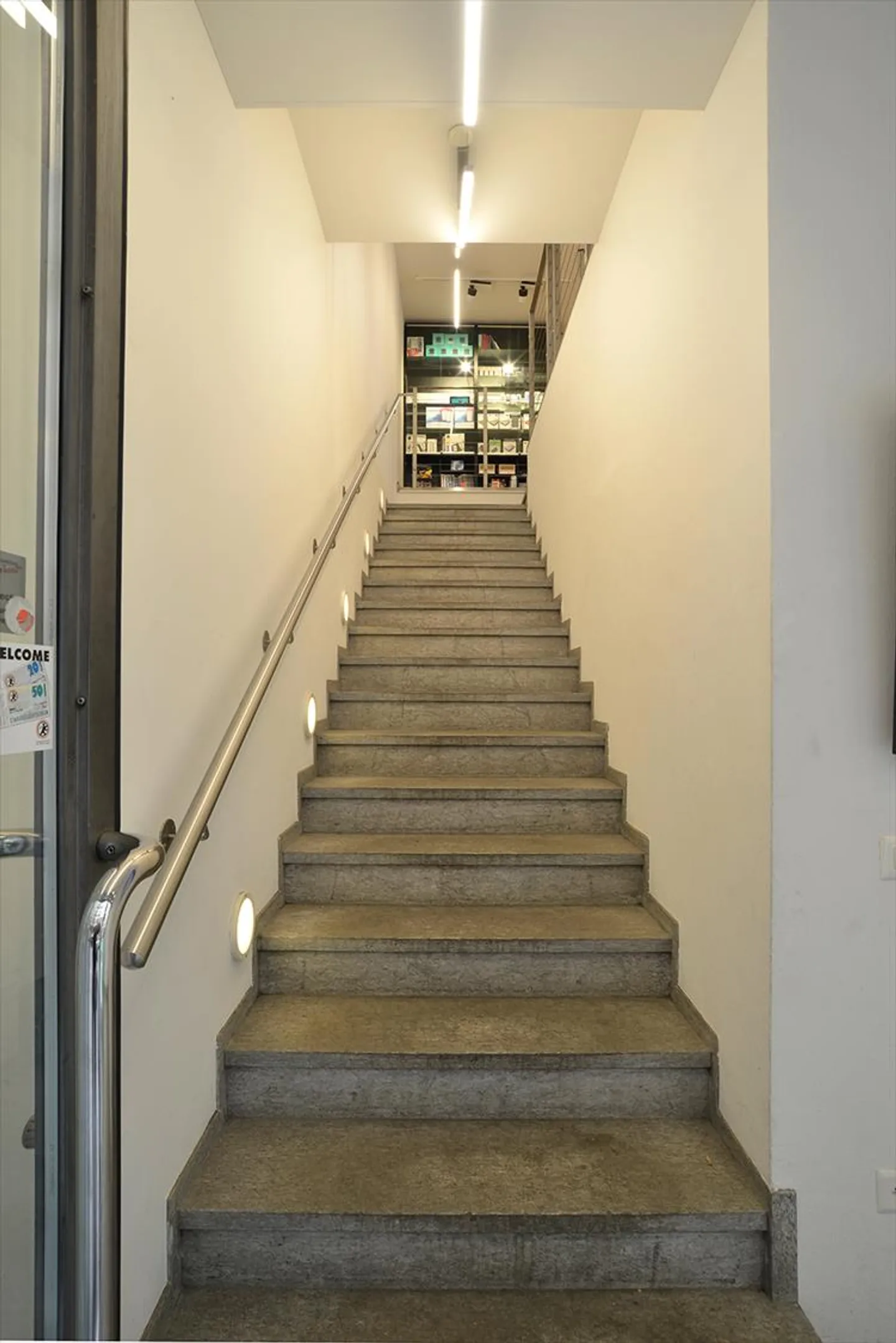 Commerce - Photo 9 of 13