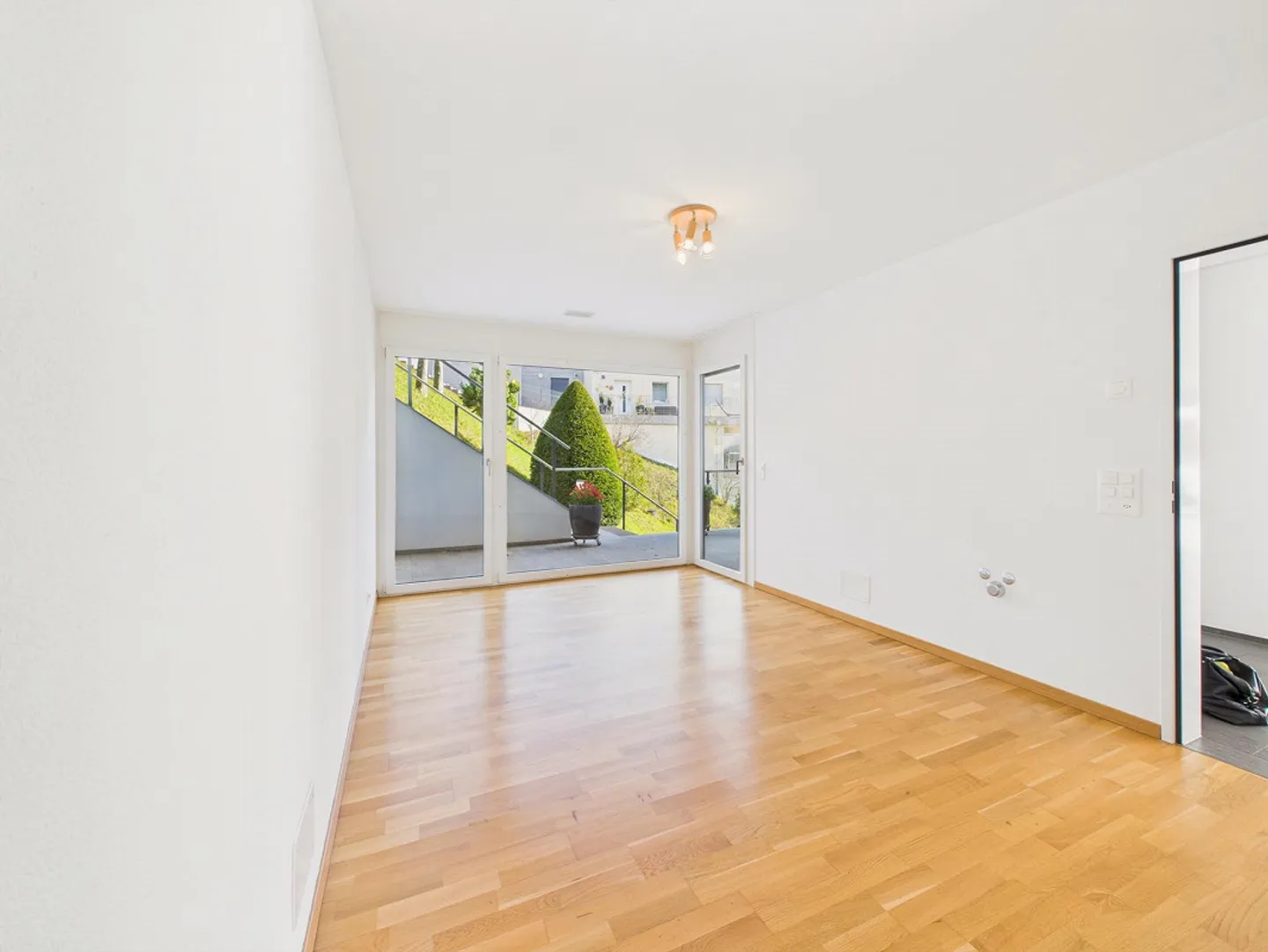 Unique apartment in Wald ZH with 5.5 rooms and stunning views - Photo 6 of 14