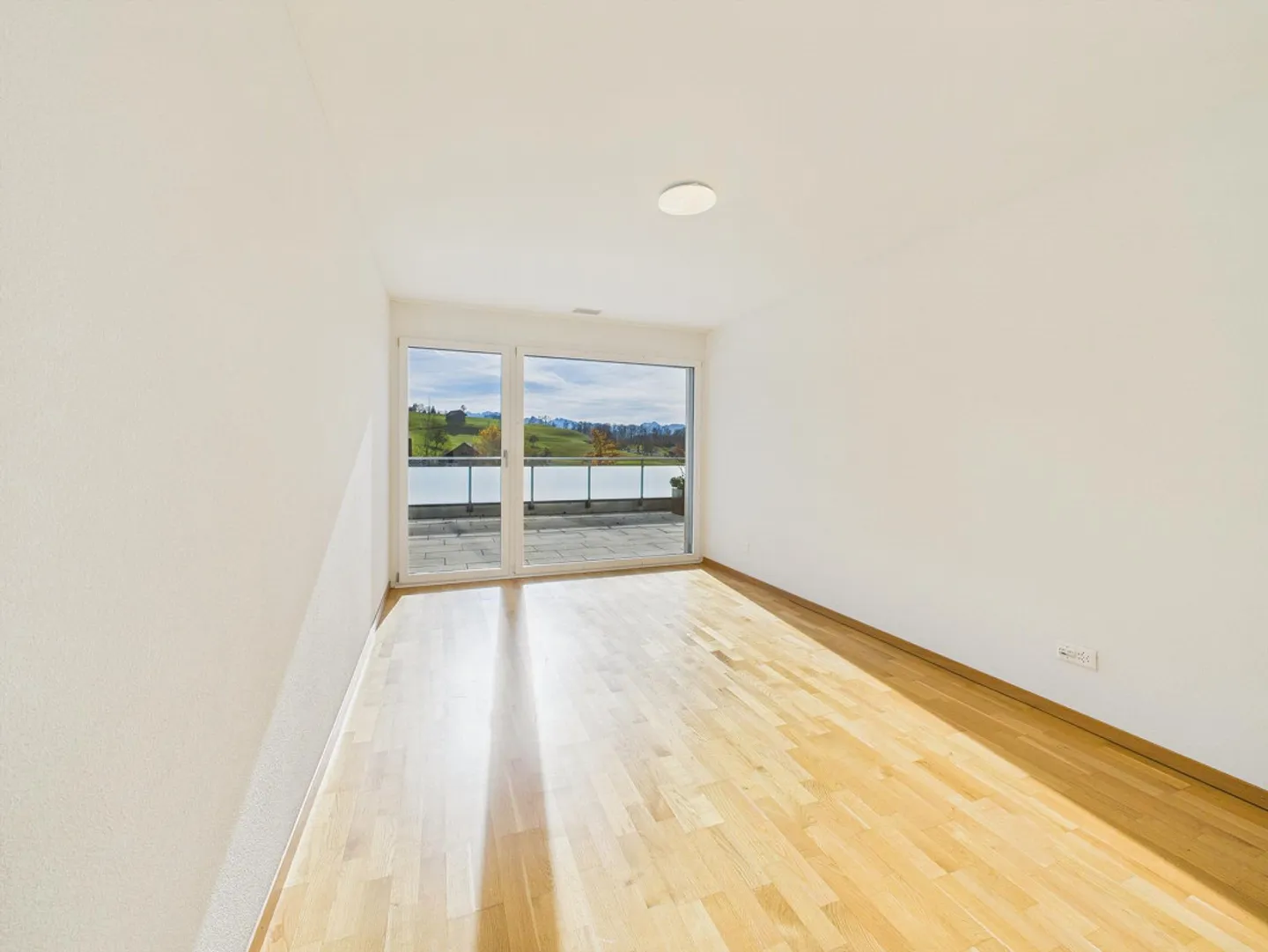 Unique apartment in Wald ZH with 5.5 rooms and stunning views - Photo 7 of 14