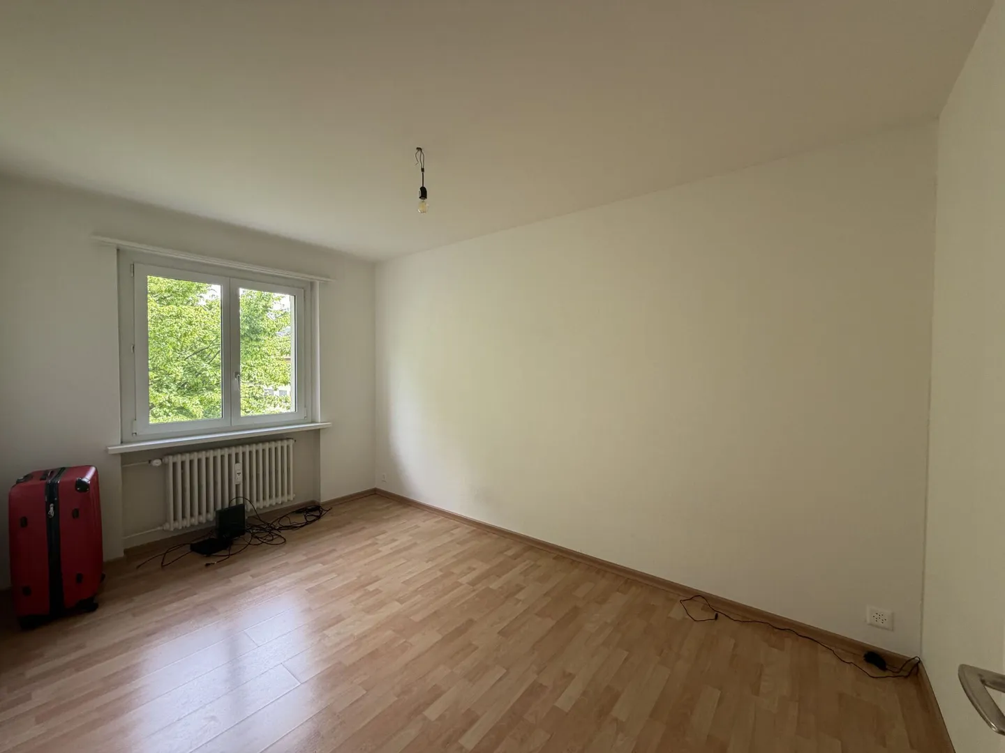3.5-room apartment with balcony and outdoor parking space - Photo 10 of 14