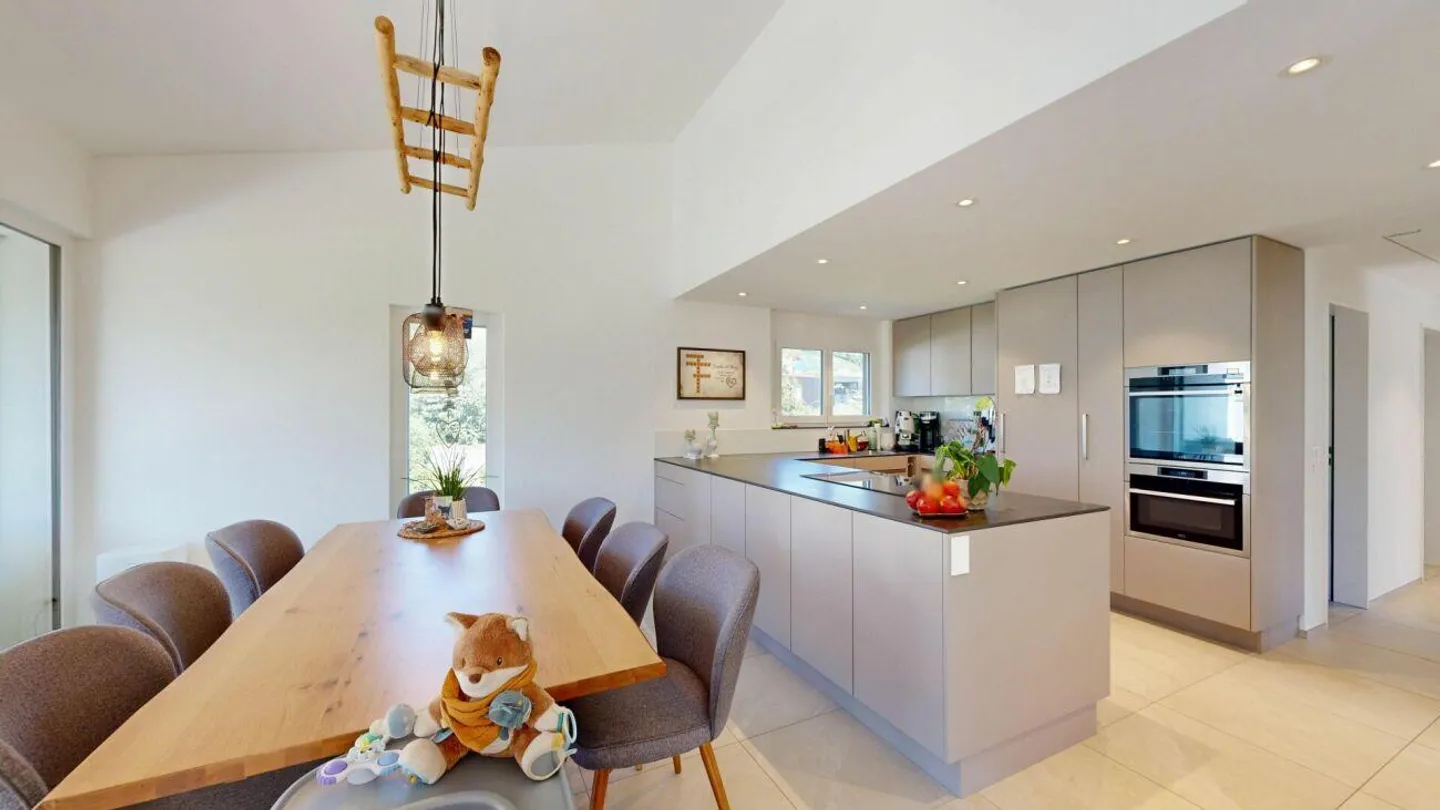 Maison individuelle moderne avec grand espace extérieur - Photo 7 sur 18