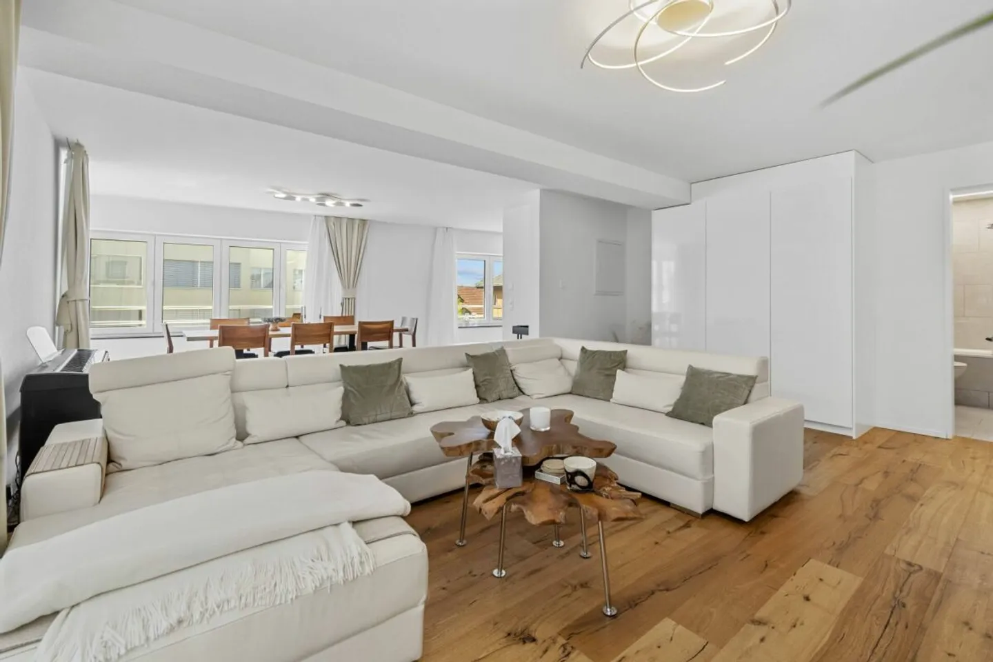 Wohnung kaufen - Foto 2 von 13