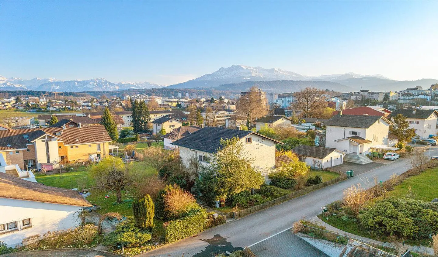 Building plot with great potential and stunning mountain panorama - Photo 1 of 6
