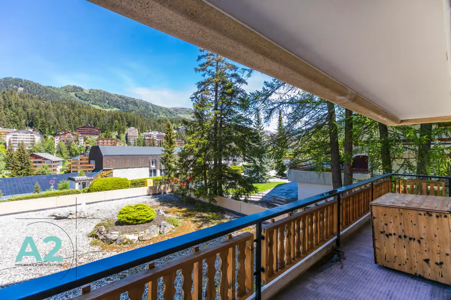 Exceptional situation for this 4.5-room apartment by the golf course - Photo 7 of 13