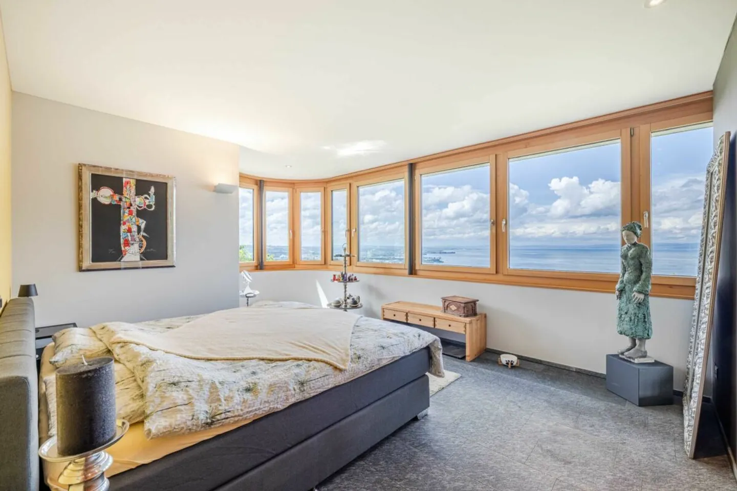 WHERE THE LAKE BECOMES A PANORAMA: EXCLUSIVE SINGLE-FAMILY HOUSE ON A SPACIOUS PLOT - Photo 6 of 19