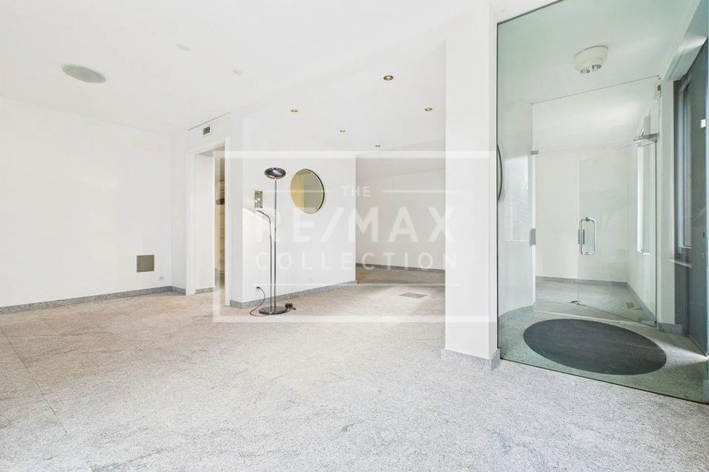 Ottima opportunità: ufficio 2,5 locali con spazi funzionali ad Agra... - Photo 6 sur 13