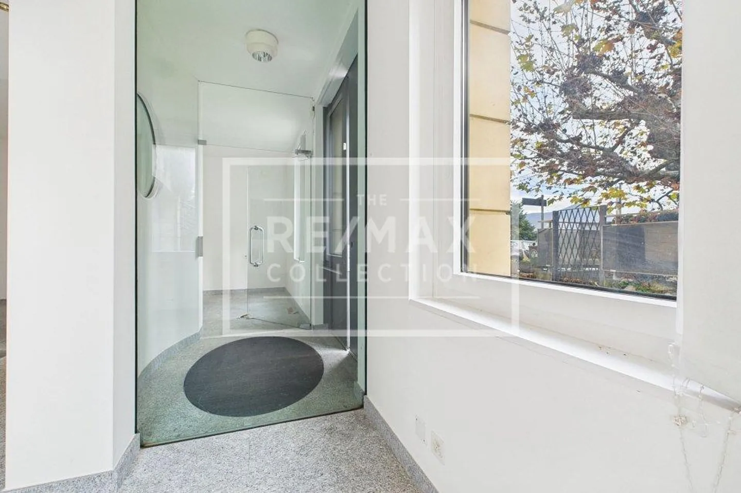 Ottima opportunità: ufficio 2,5 locali con spazi funzionali ad Agra... - Photo 7 sur 13