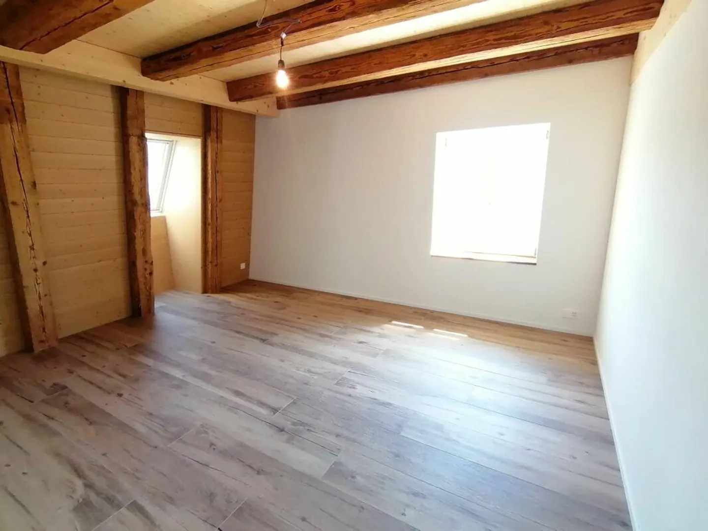 Neue 5.5-Zimmer Loftwohnung auf zwei Stockwerken - Foto 4 di 11
