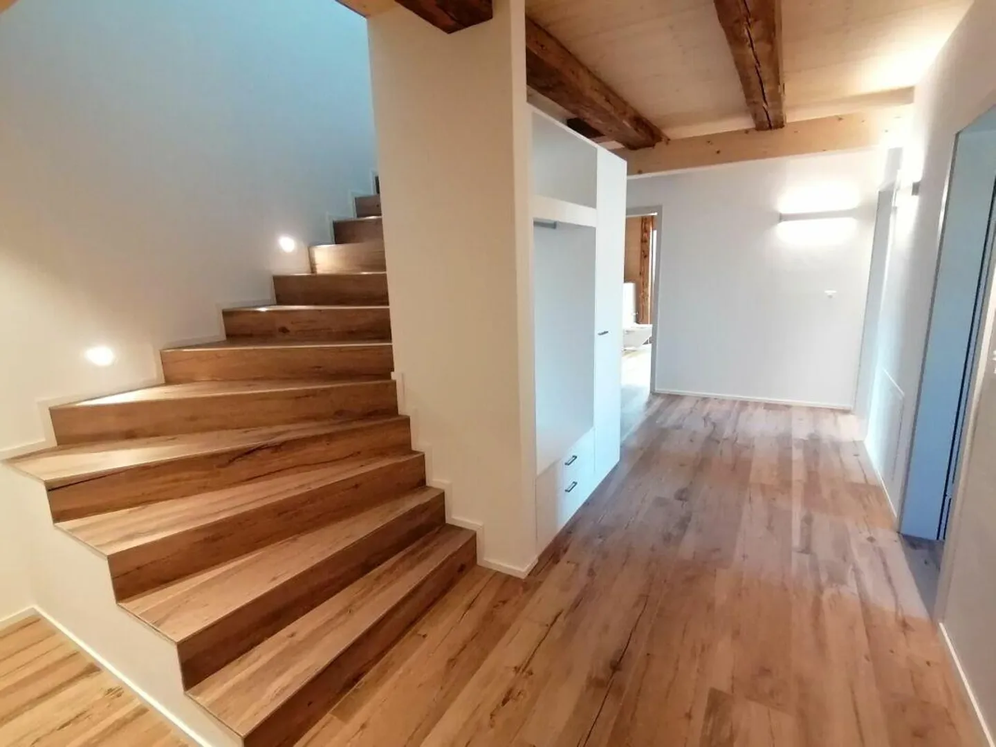 Neue 5.5-Zimmer Loftwohnung auf zwei Stockwerken - Foto 6 di 11
