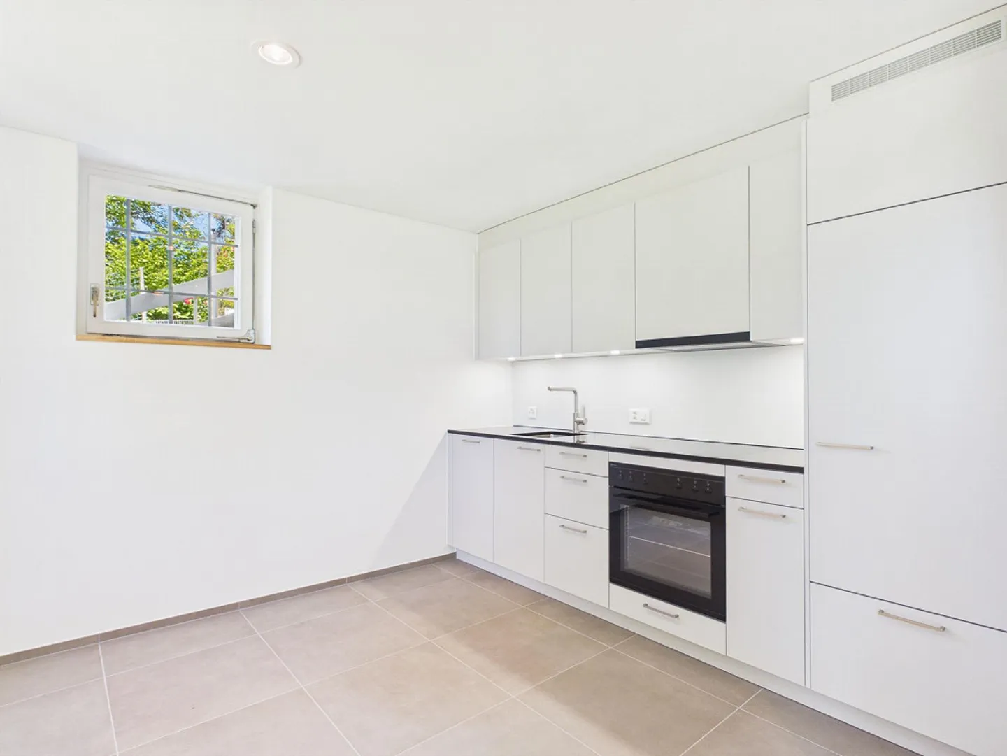 Appartamento 2.5 stanze appena ristrutturato con giardino idilliaco nel popolare Obstberg - Foto 7 di 22