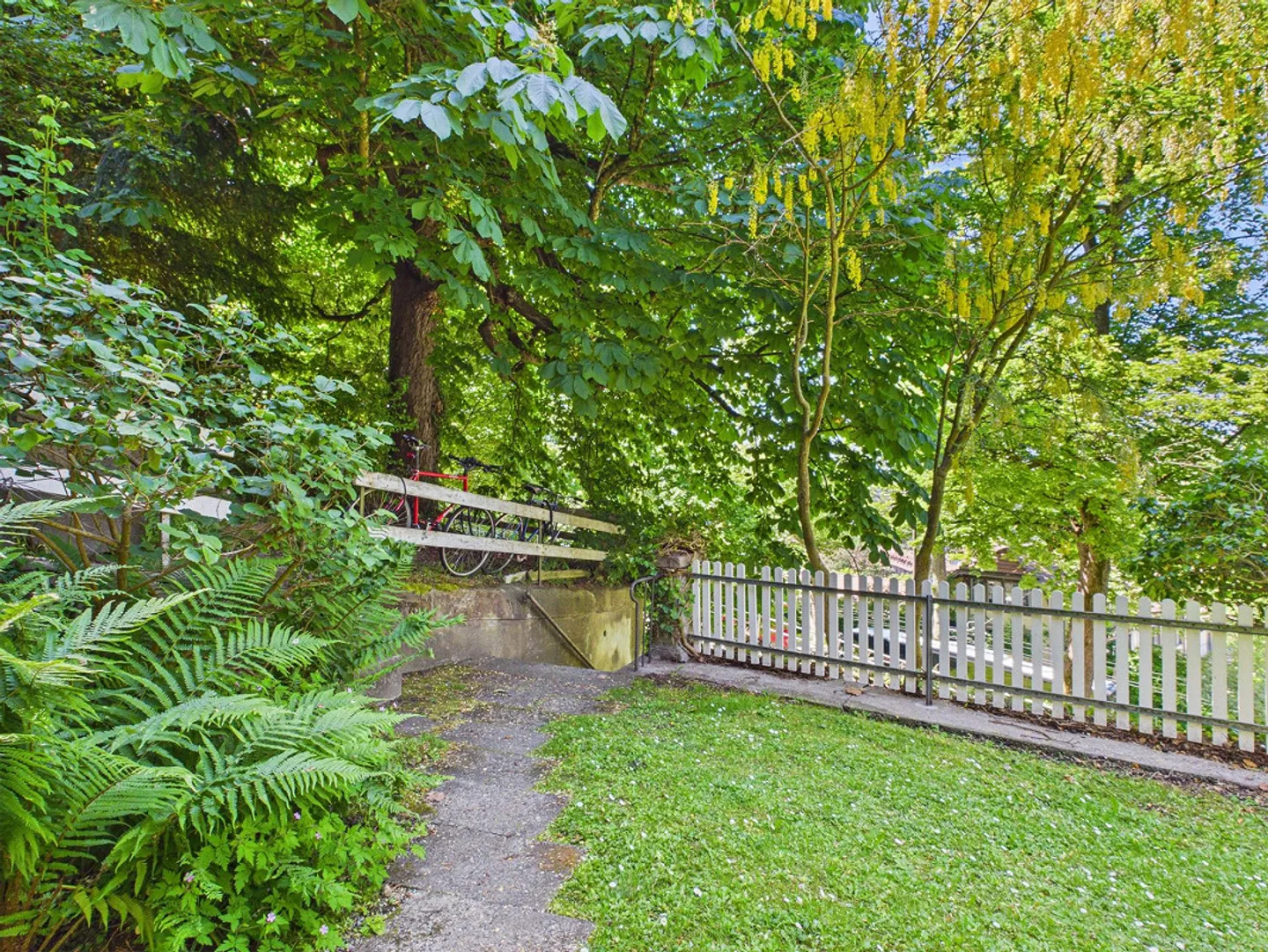 Appartamento 2.5 stanze appena ristrutturato con giardino idilliaco nel popolare Obstberg - Foto 14 di 22