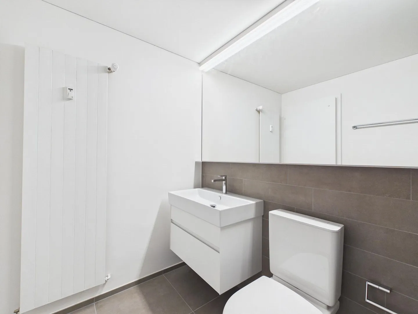 Appartamento 2.5 stanze appena ristrutturato con giardino idilliaco nel popolare Obstberg - Foto 17 di 22